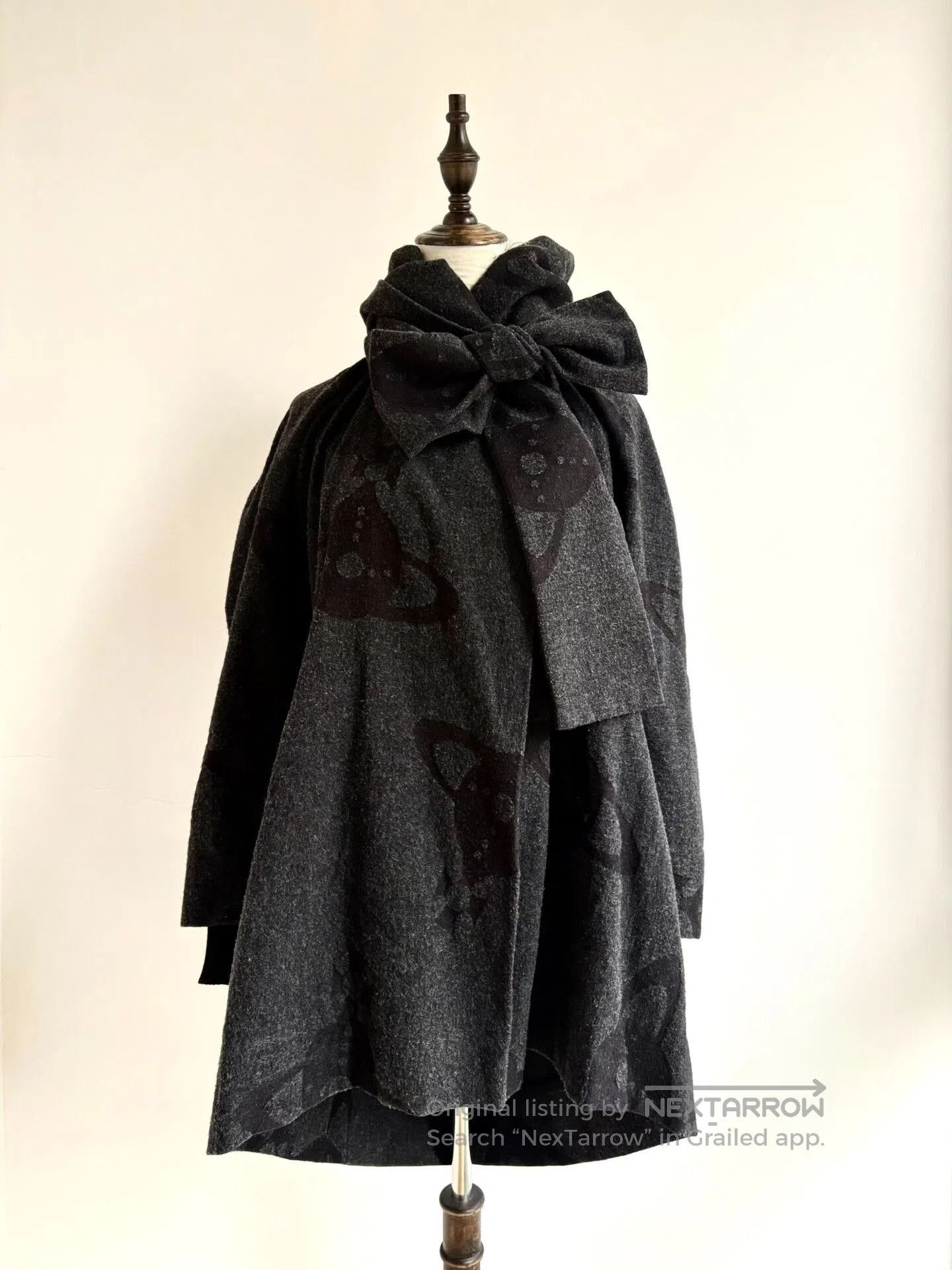 Vivienne Westwood vivienne westwood gray bow scarf coat. Size S / US 4 / IT 40 - 1 Thumbnail