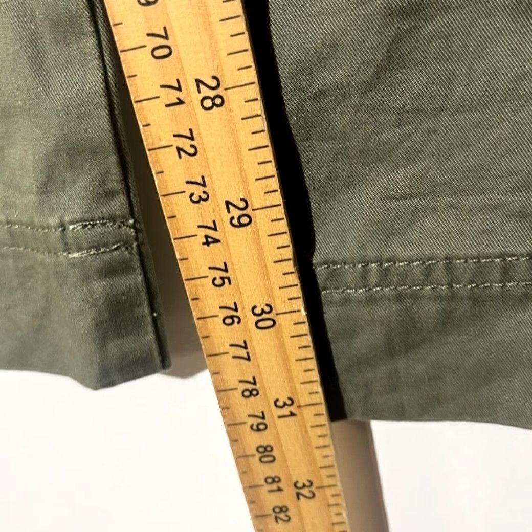 Abercrombie & Fitch Abercrombie & Fitch Curve Love Olive Green Cargo Pants Women 25 Straight 0/25 Size 42" / US 20 - 6 Thumbnail