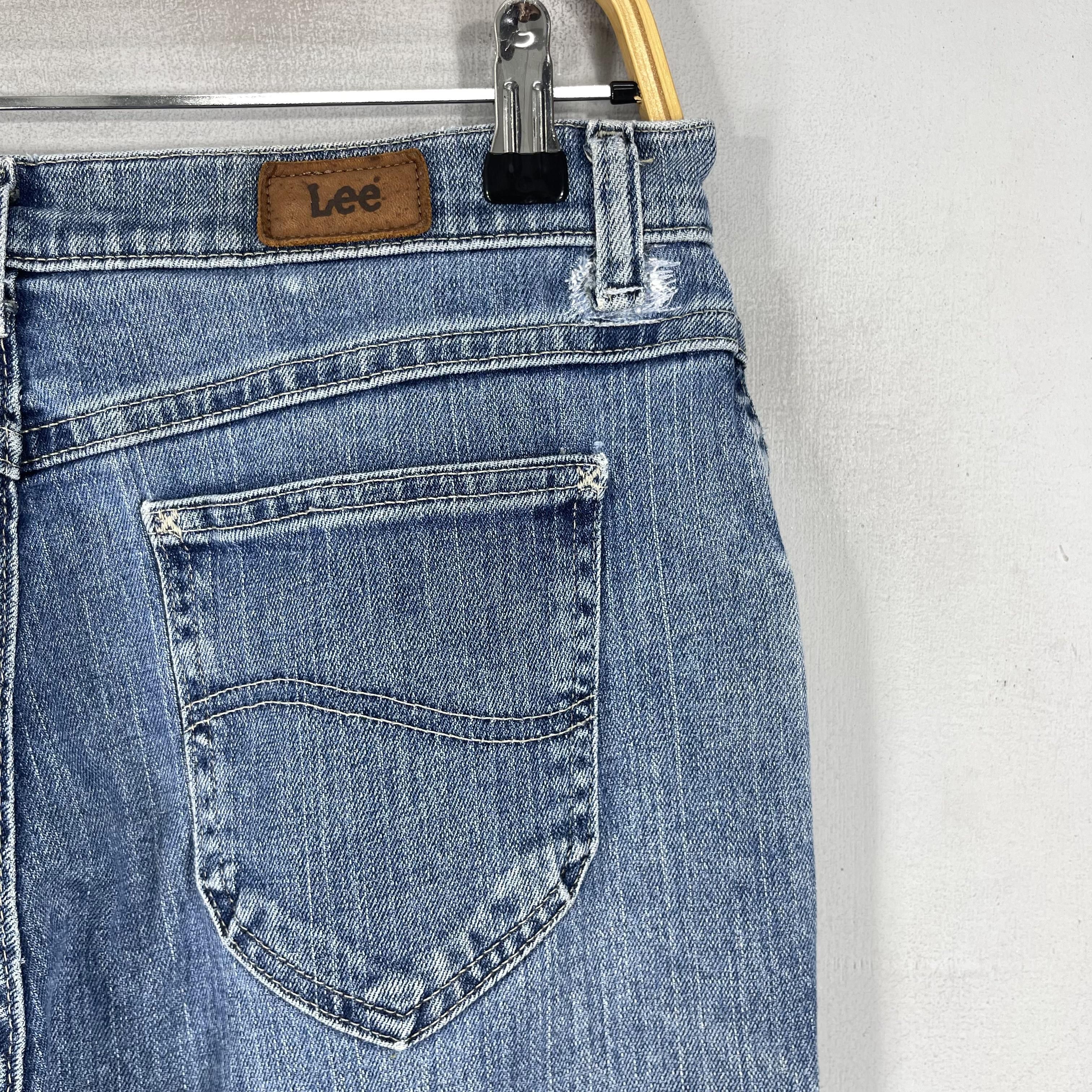 Lee × Vintage Size 30 Vintage Lee Uneven Faded Bootcut Reconstruct Jeans Size 30" / US 8 / IT 44 - 7 Thumbnail