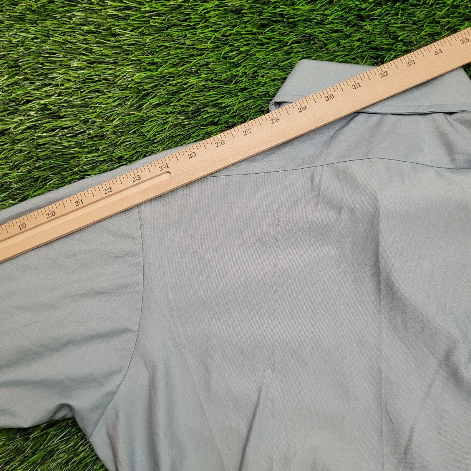 Van Heusen VTG 70s Van-Heusen Dagger Collar Nylon Button Shirt M Qiana Size US M / EU 48-50 / 2 - 10 Thumbnail