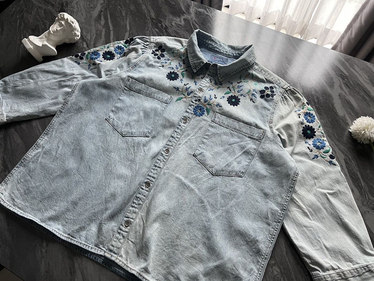 Lucky Brand Lucky Brand : Denim Shirt Flower Embroidered Size US XL / EU 56 / 4 - 1 Thumbnail