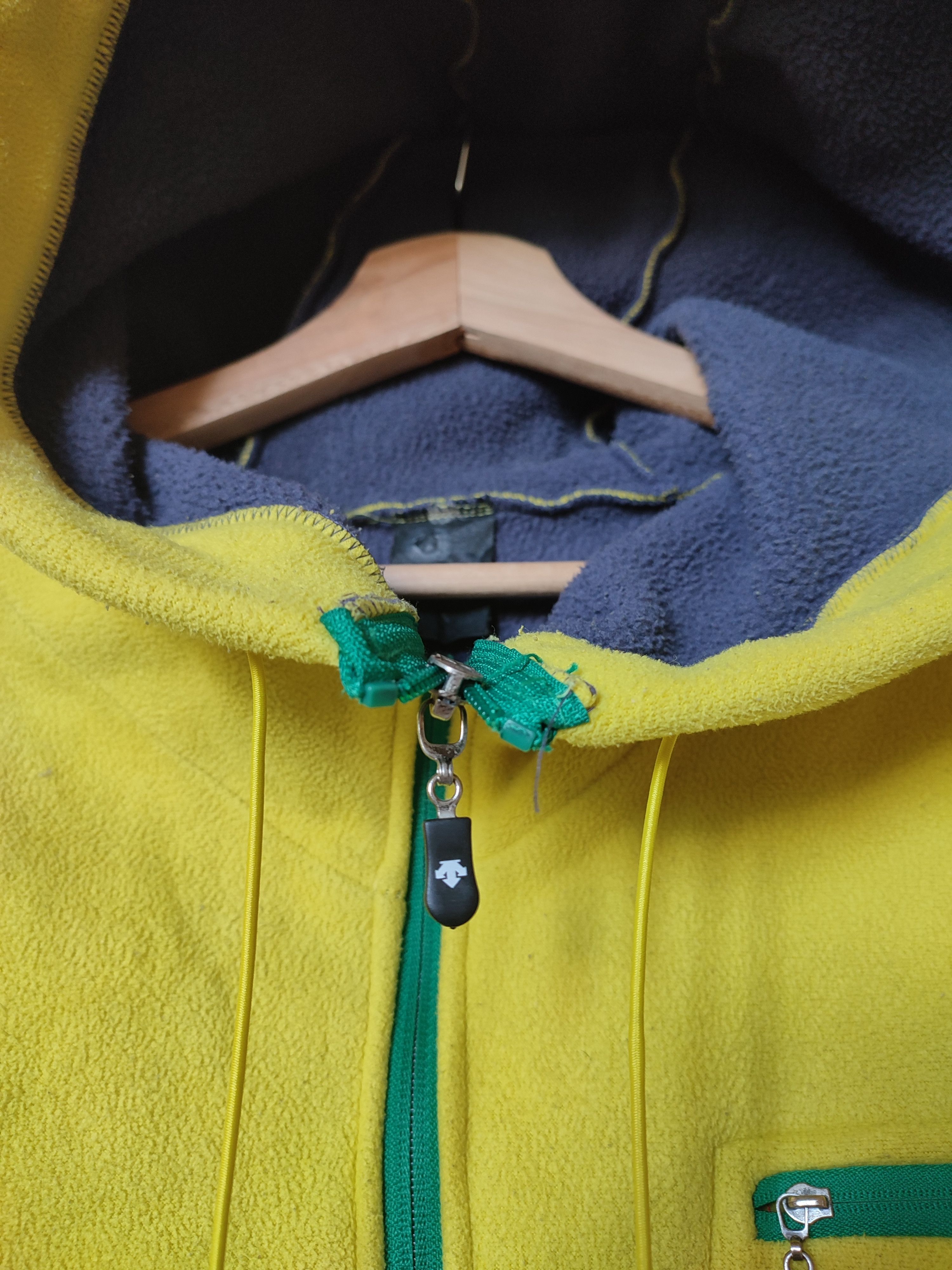 Descente 90s DESCENTE ATHLETIC FLEECE HOODIES Size US M / EU 48-50 / 2 - 5 Thumbnail