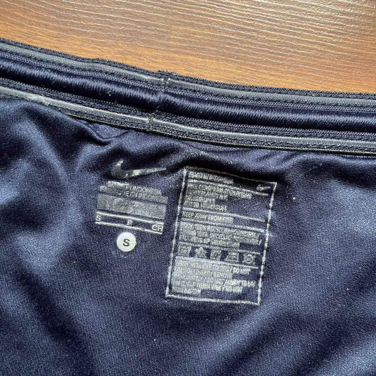 Nike × Vintage ENGLAND NIKE 2013 WOMEN’S EURO FOOTBALL HOME SHORTS Size 27" / US 4 / IT 40 - 4 Thumbnail