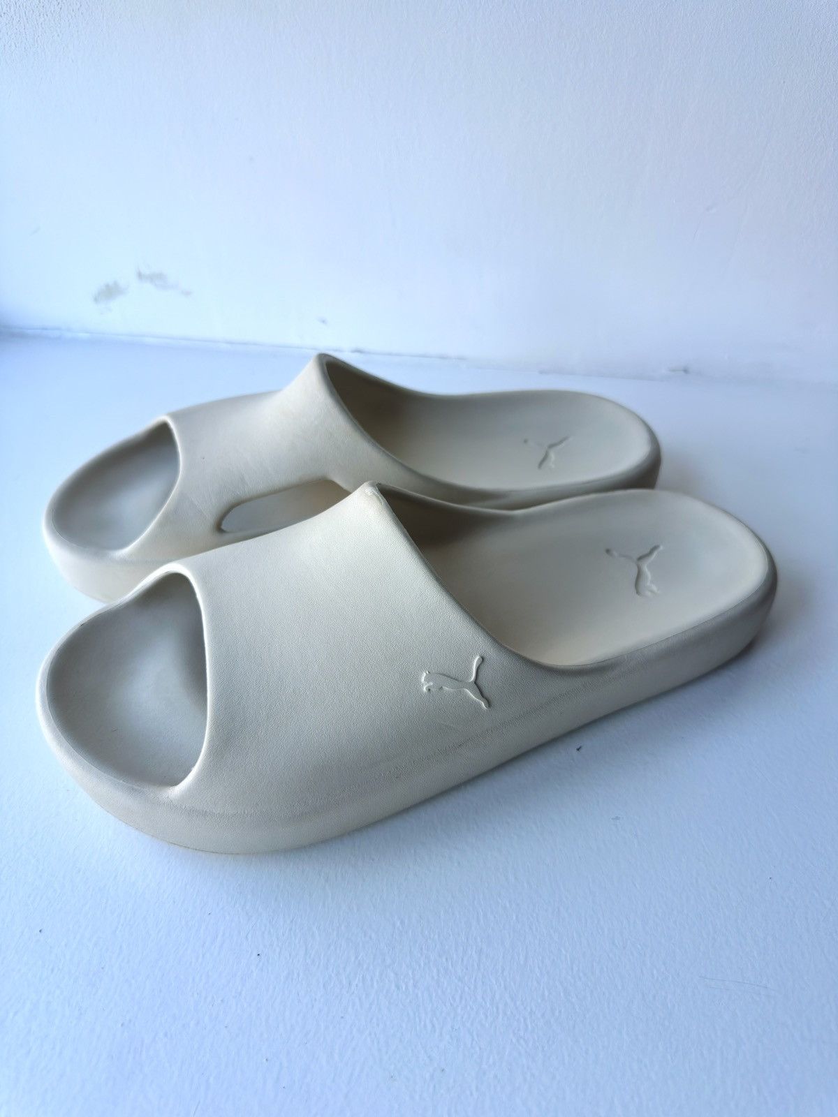 Puma Puma Slides UK9 Size US 10 / EU 43 - 1 Thumbnail