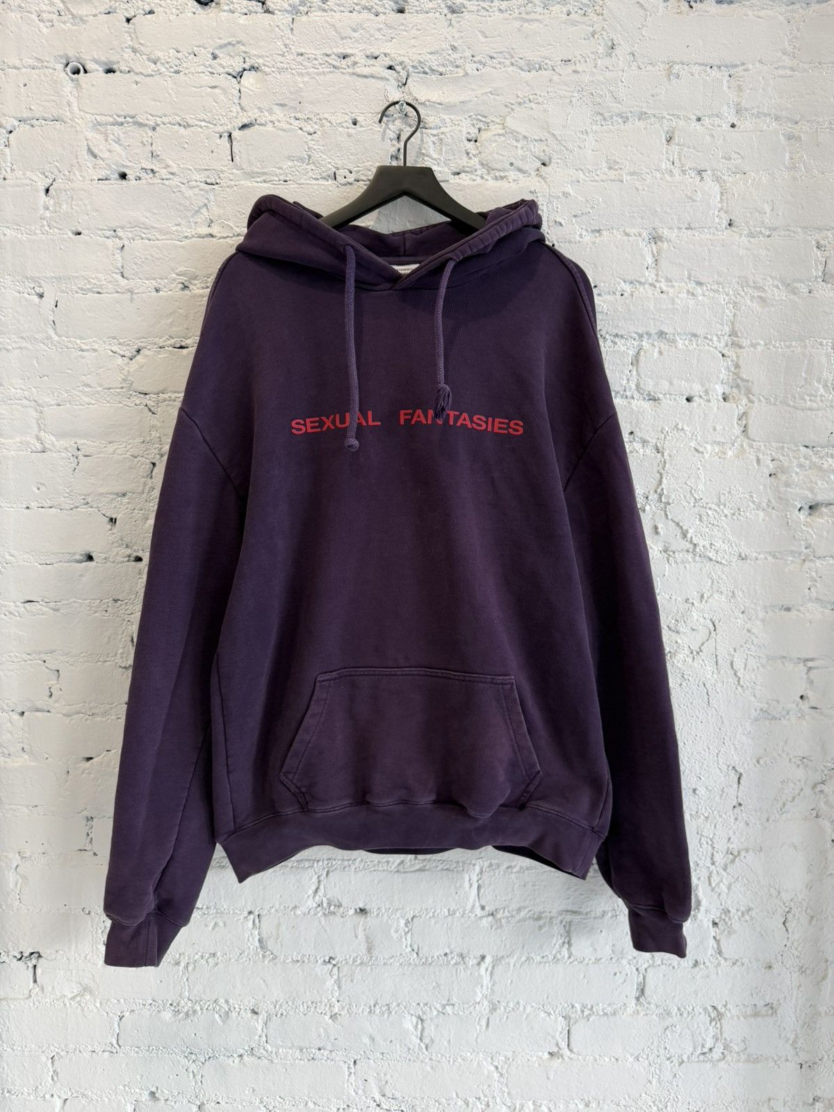 Vetements A/W 2017 VETEMENTS ‘SEXUAL FANTASIES’ HOODIE Size US L / EU 52-54 / 3 - 1 Thumbnail