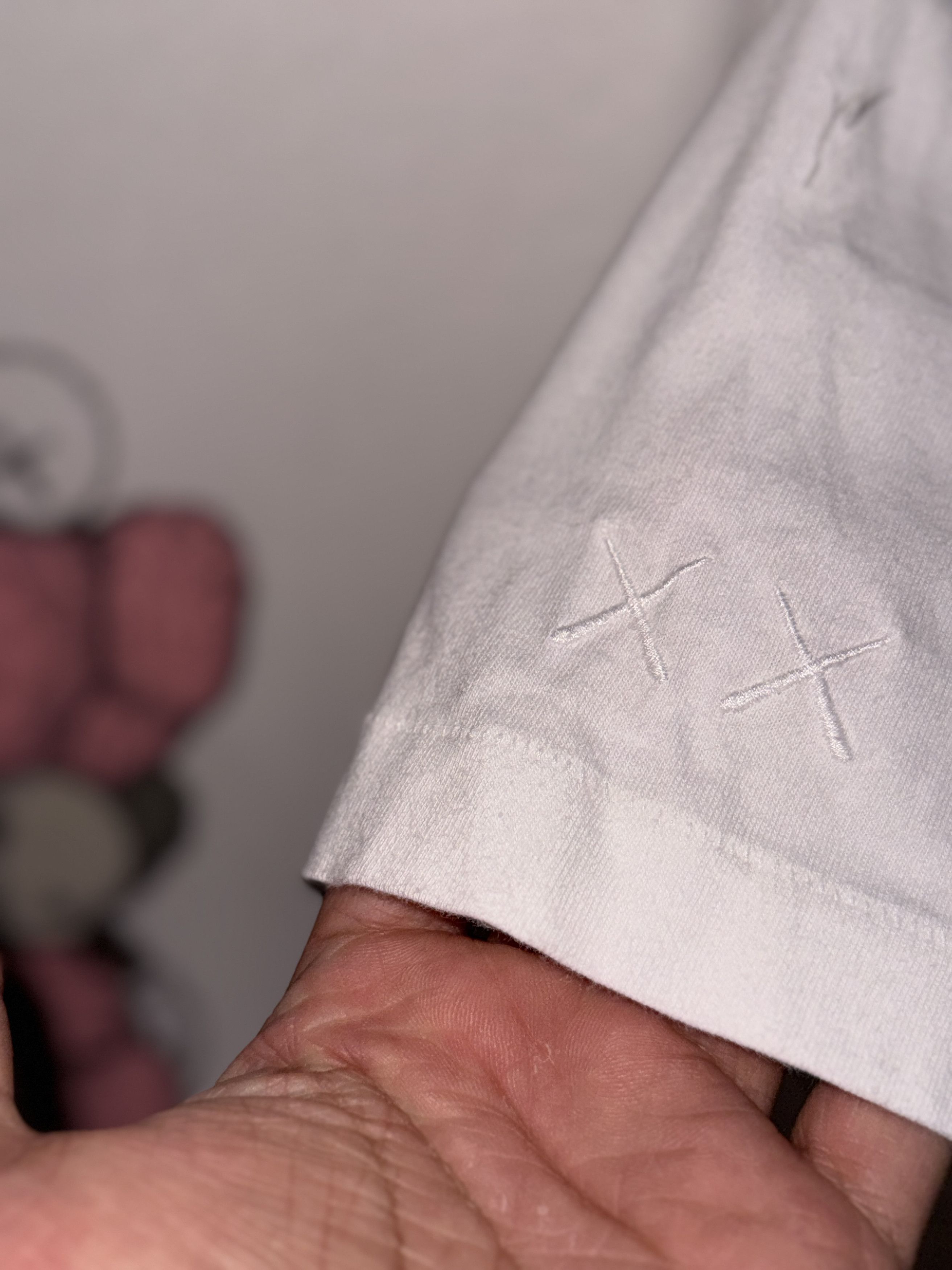 Kaws × Uniqlo Kaws Uniqlo T-Shirt Size US XL / EU 56 / 4 - 4 Thumbnail