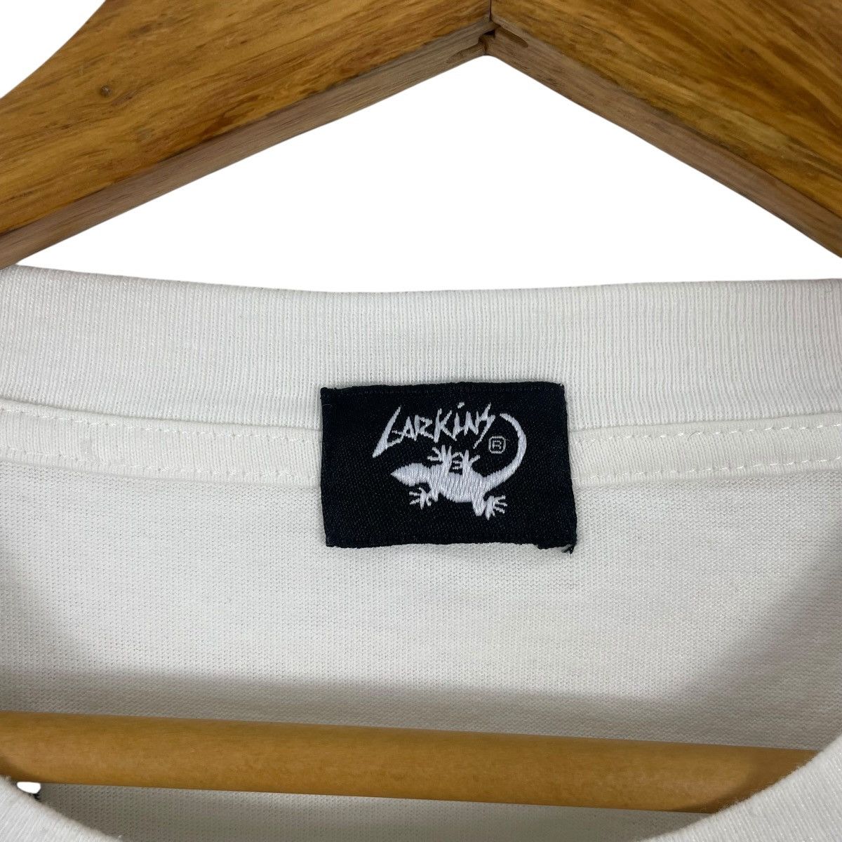 Japanese Brand LARKiNS Paisley Embroider White Tshirt Size US XXL / EU 58 / 5 - 6 Thumbnail