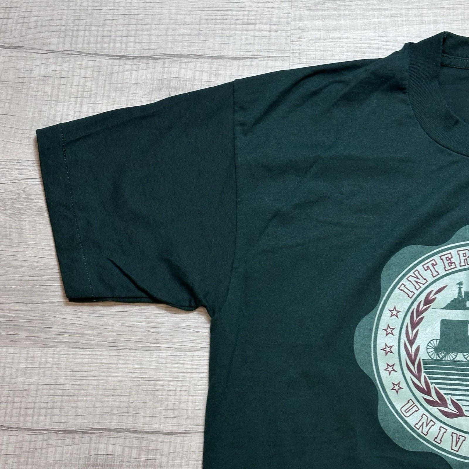 Fruit Of The Loom Vtg Intercourse University Single Stitch Tee Large Green Size US L / EU 52-54 / 3 - 6 Thumbnail