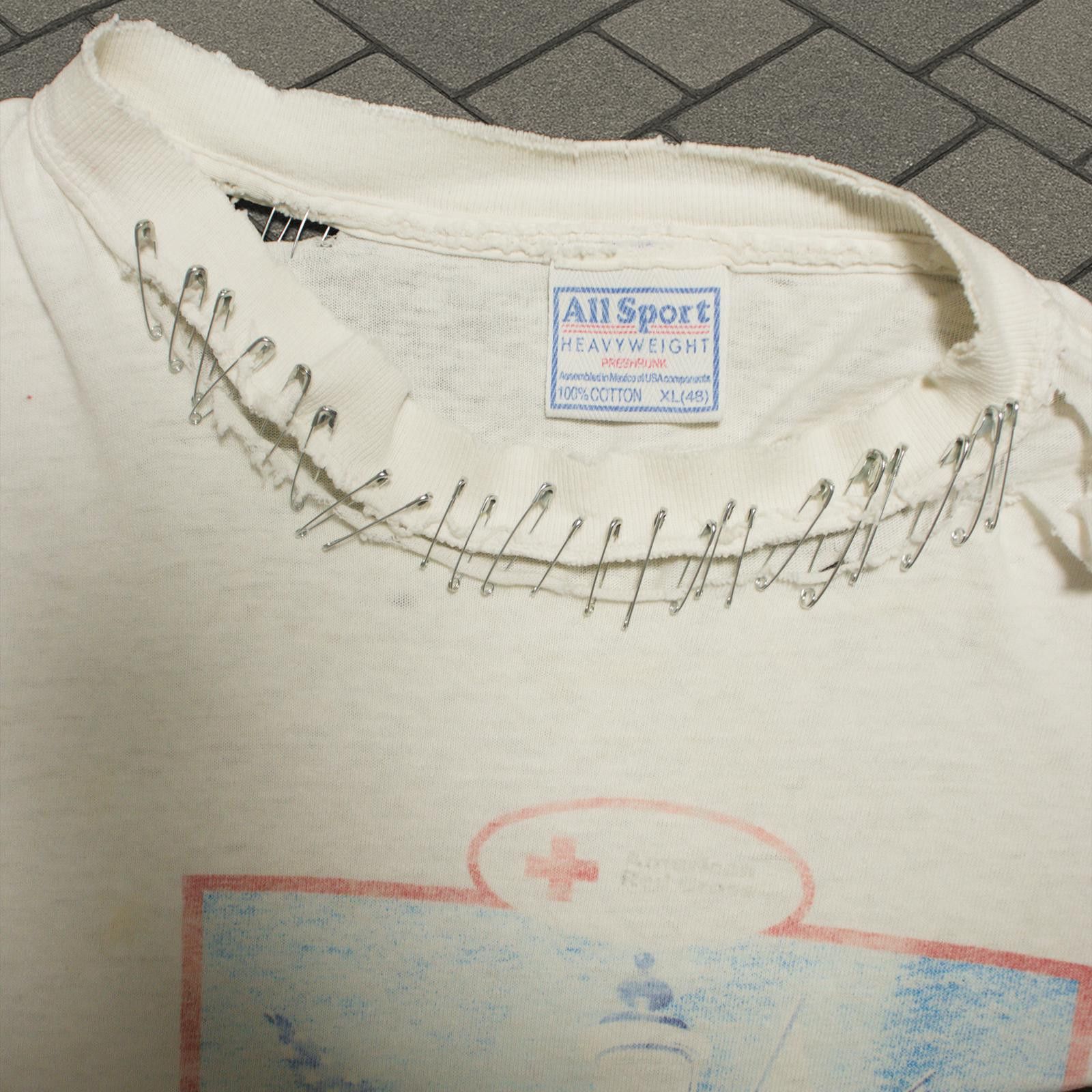 Vintage 80’s Red Cross Blood Donor Thrashed Tee Size US XL / EU 56 / 4 - 3 Thumbnail