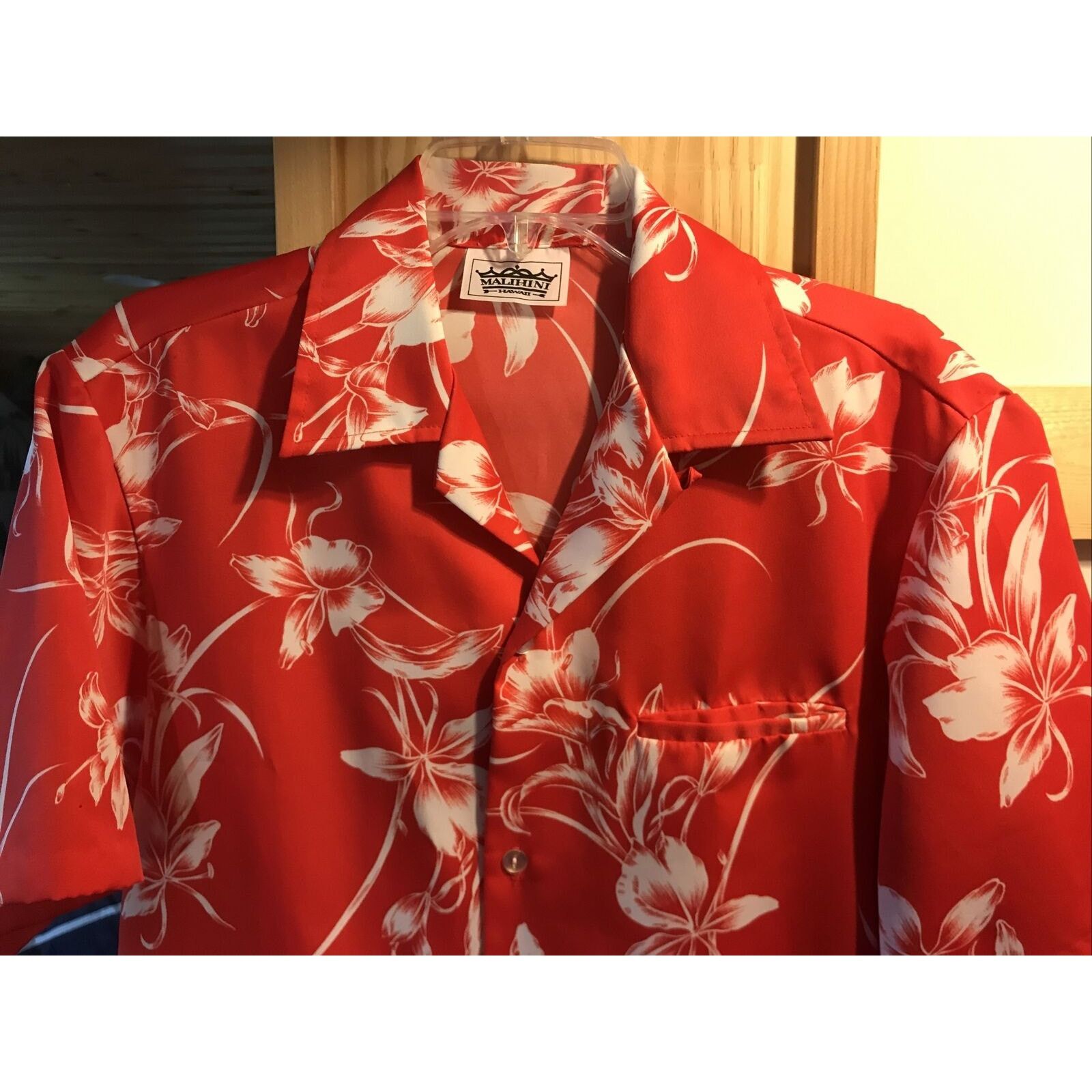 Other Malihini Vintage Men's M Red Floral SS Rayon Hawaiian Shirt Size US M / EU 48-50 / 2 - 6 Thumbnail