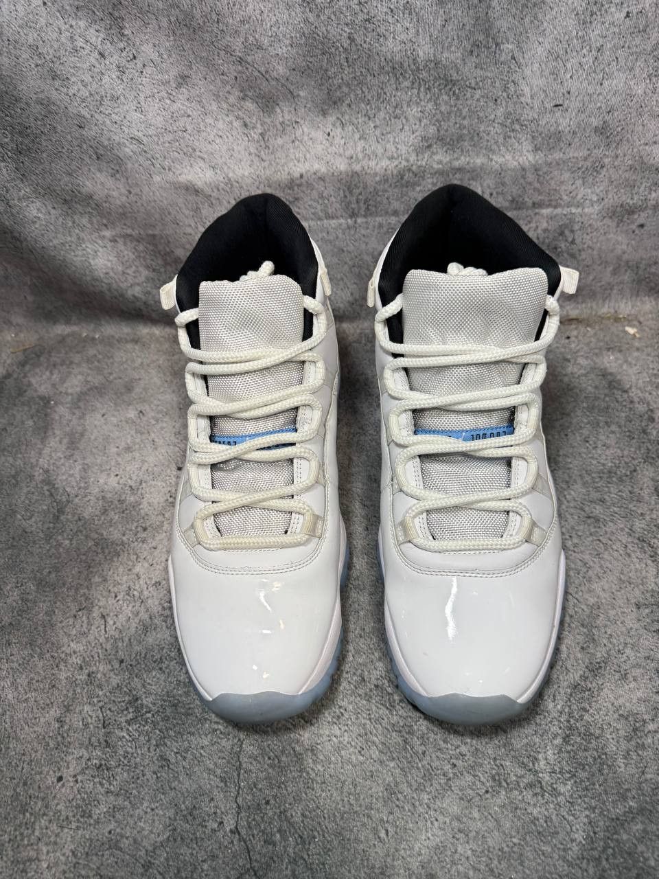 Jordan Brand Size 12 | Jordan 11 Legend Blue Box | Pre-Owned Size US 12 / EU 45 - 2 Thumbnail
