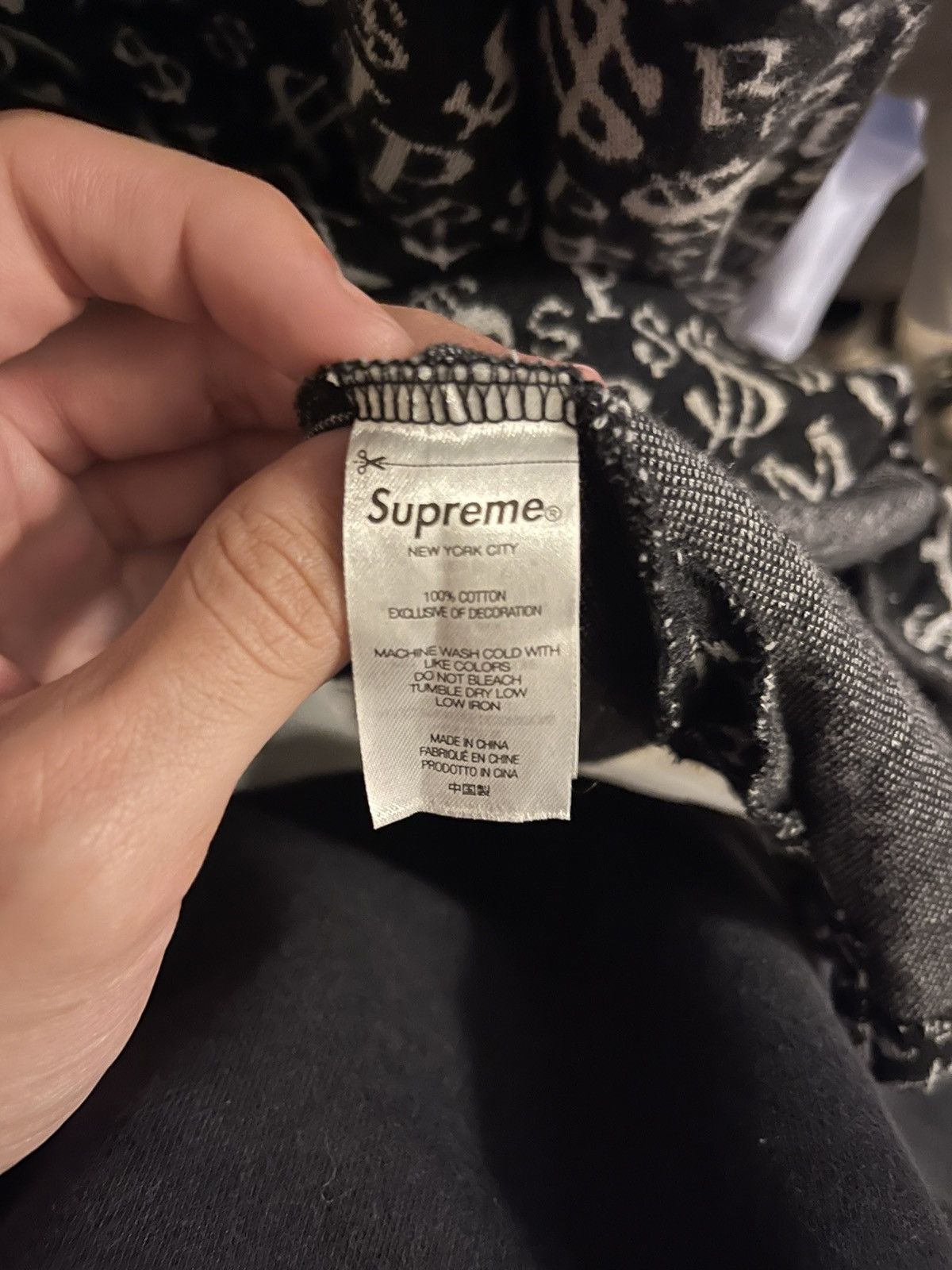 Supreme Supreme Currency Jacquard Quarter-Zip Size US XL / EU 56 / 4 - 6 Thumbnail
