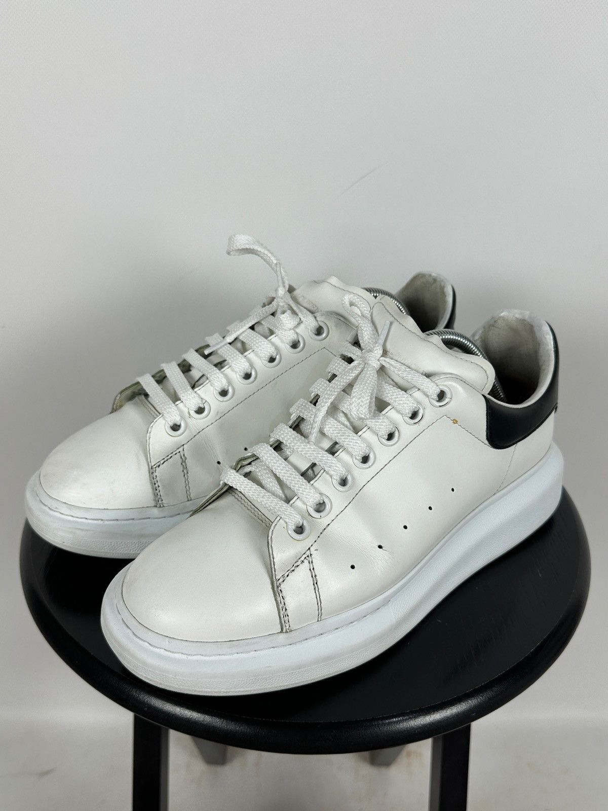 Alexander McQueen Alexander McQueen Oversized White Leather Sneakers Size US 9.5 / EU 42-43 - 6 Thumbnail