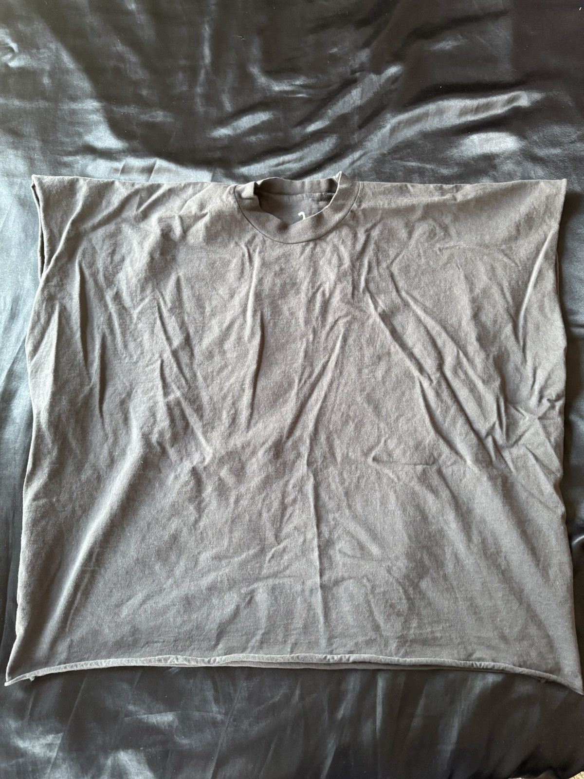 Vintage Yeezy Vultures Tee Size US L / EU 52-54 / 3 - 1 Thumbnail