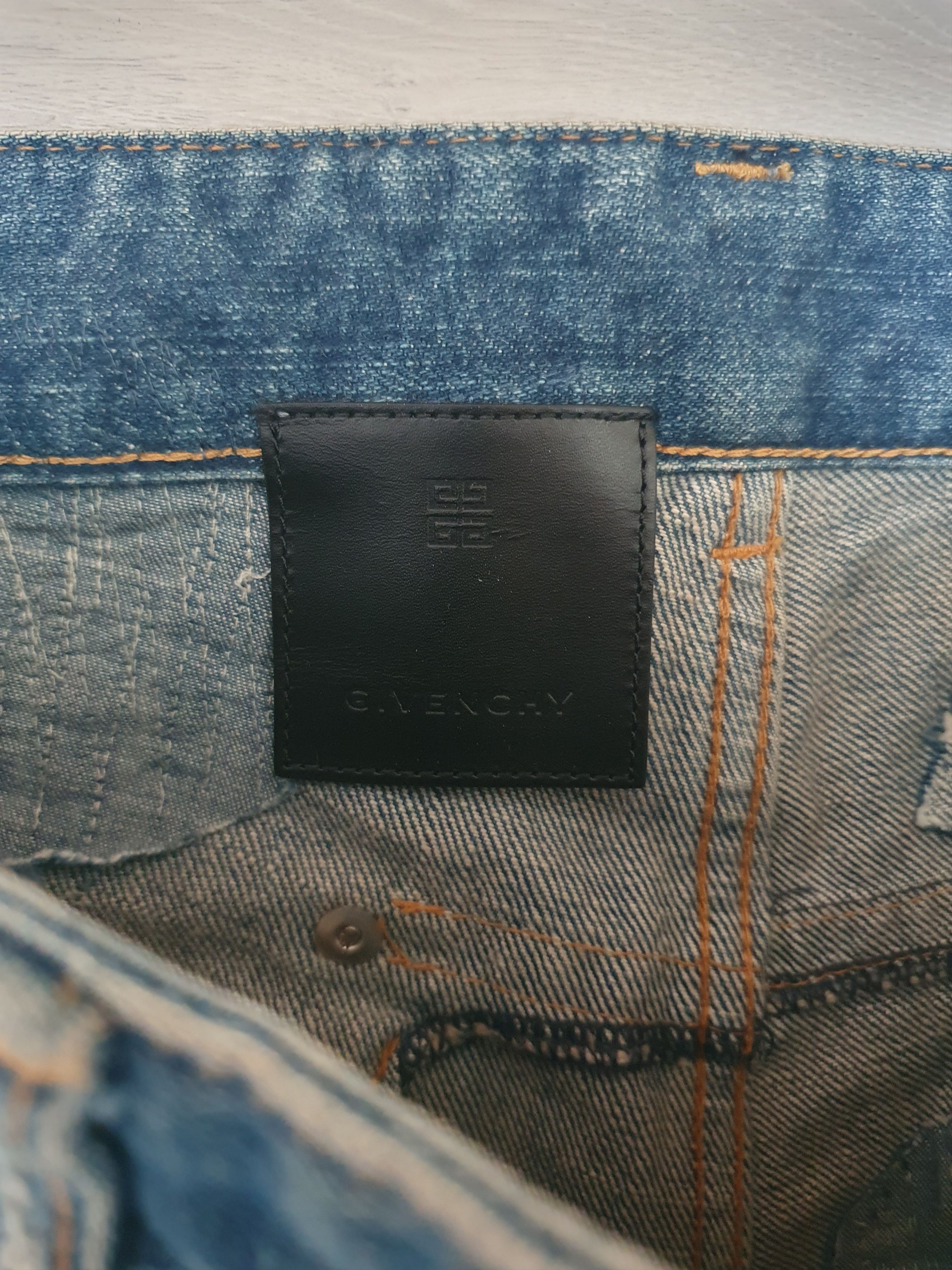 Givenchy moleskin distressed jeans Og