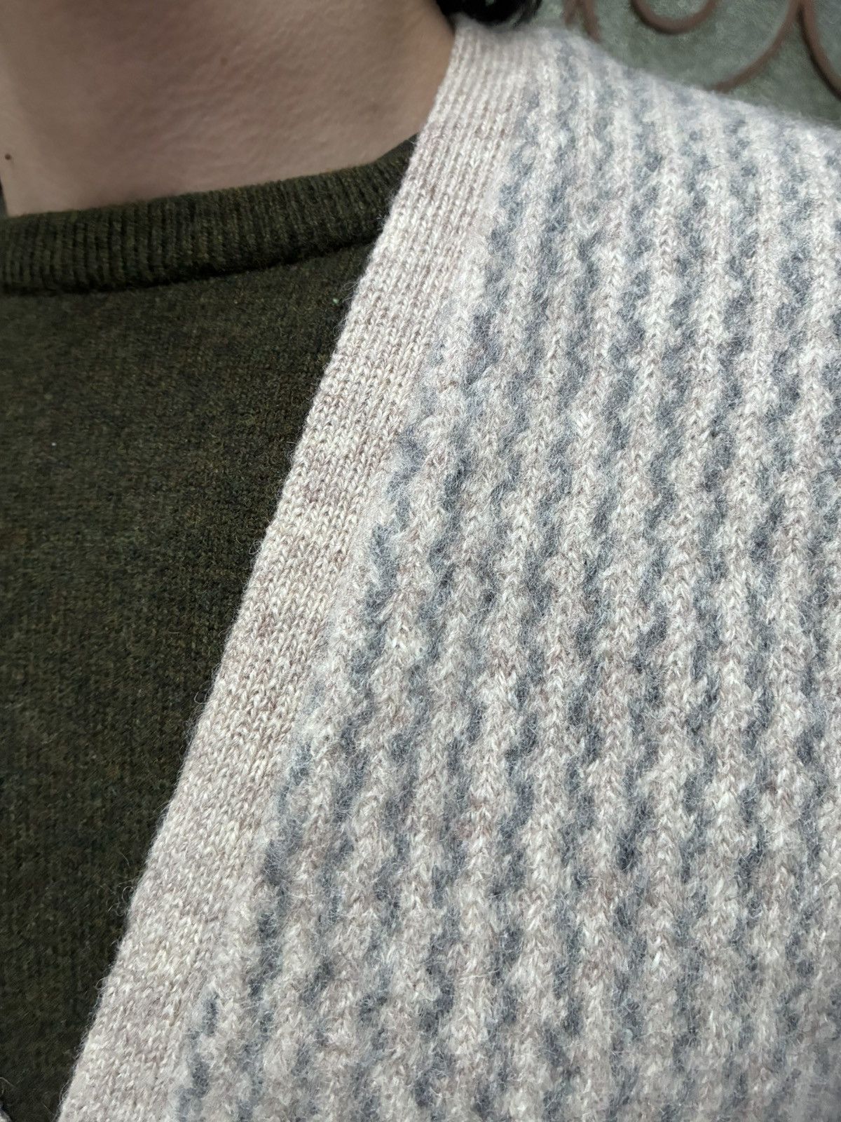 Other PURE SHETLAND WOOL BUTTONED VEST Size US L / EU 52-54 / 3 - 8 Thumbnail