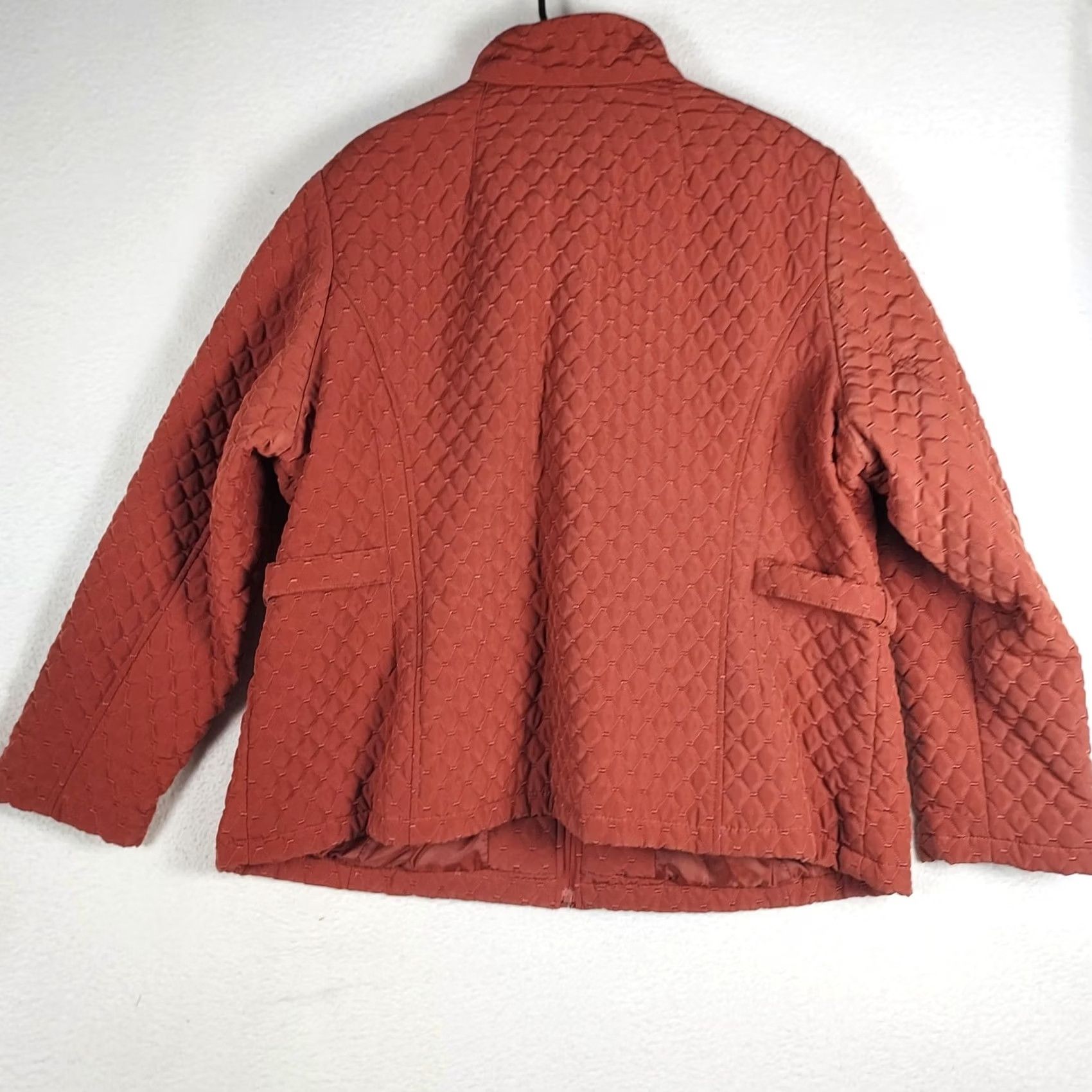 Rusty VINTAGE? No. Giacca Woman Quilted Jacket 2X Full Zip Insulated Rust Orange Jacket Womens Size XXL / US 16-18 / IT 52-54 - 2 Thumbnail