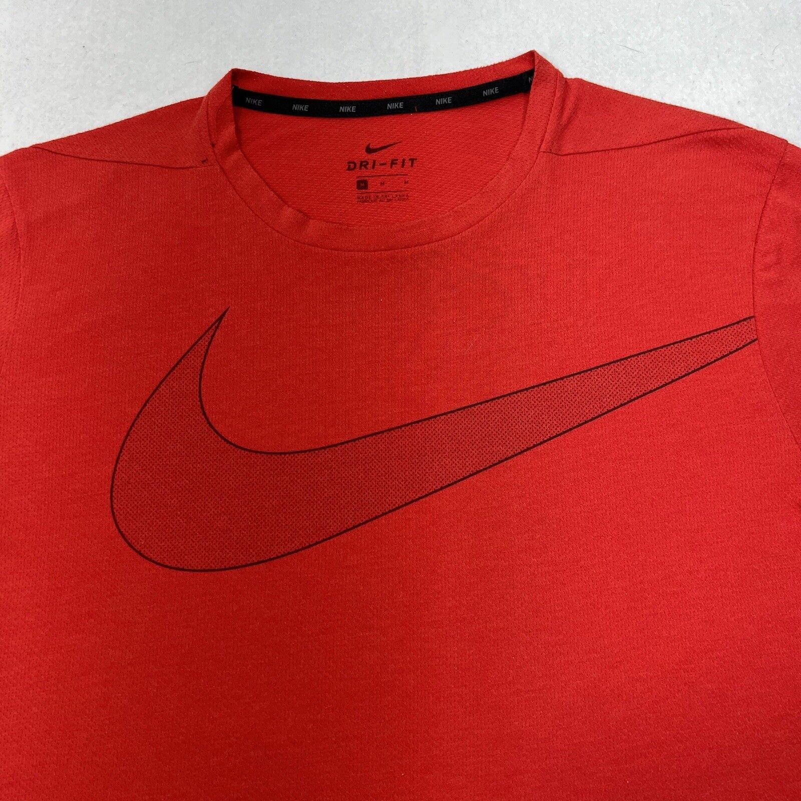 Nike Nike Dri Fit Men's Medium Athletic Swoosh Logo T Shirt Size US M / EU 48-50 / 2 - 2 Thumbnail