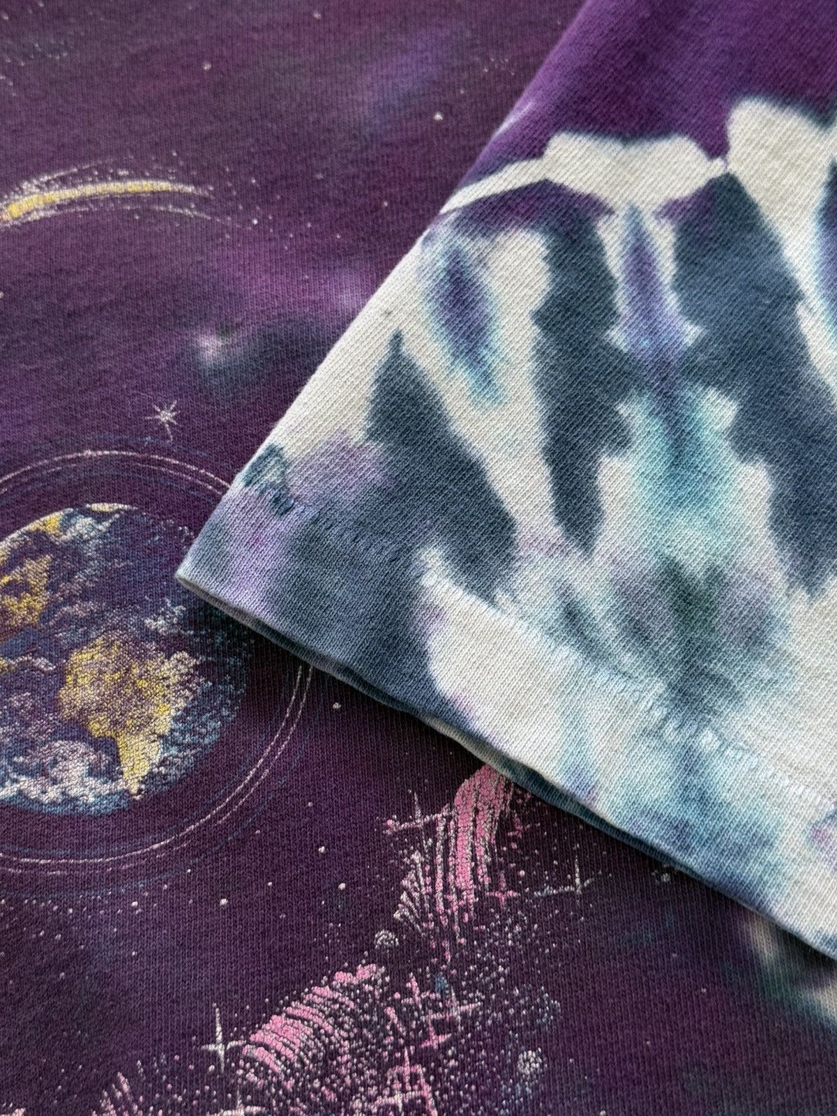 Liquid Blue Vintage 90s Liquid Blue Space Solar System T-Shirt Size US XL / EU 56 / 4 - 17 Thumbnail