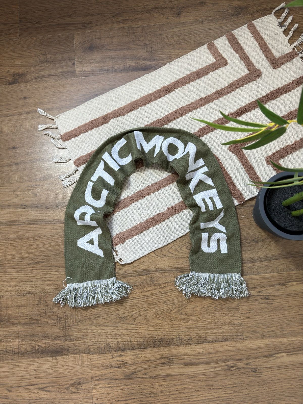 Band Tees VINTAGE ARCTIC MONKEYS DOUBLE-SIDED SCARF Size ONE SIZE - 1 Thumbnail