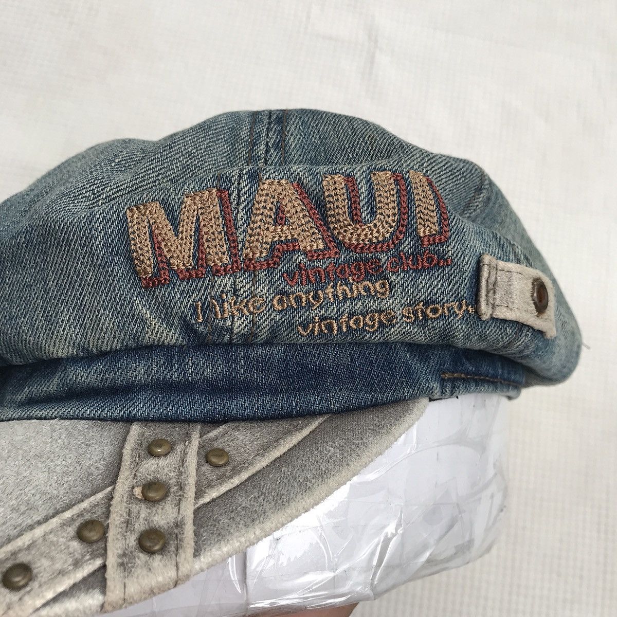 Unsound Rags UNIQUE. Wash denim newsboy by maui and sons Size ONE SIZE - 2 Thumbnail