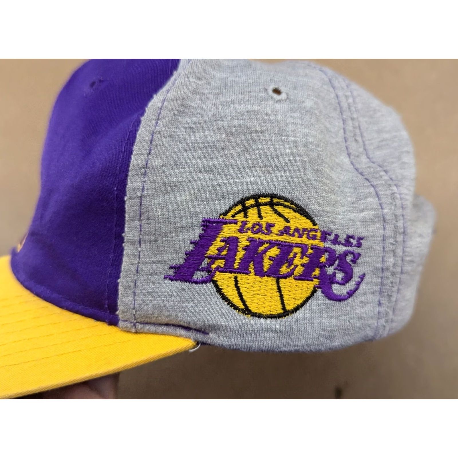 Starter VINTAGE Starter Los Angeles Lakers Baseball Cap One Size Adjustable Size ONE SIZE - 2 Thumbnail