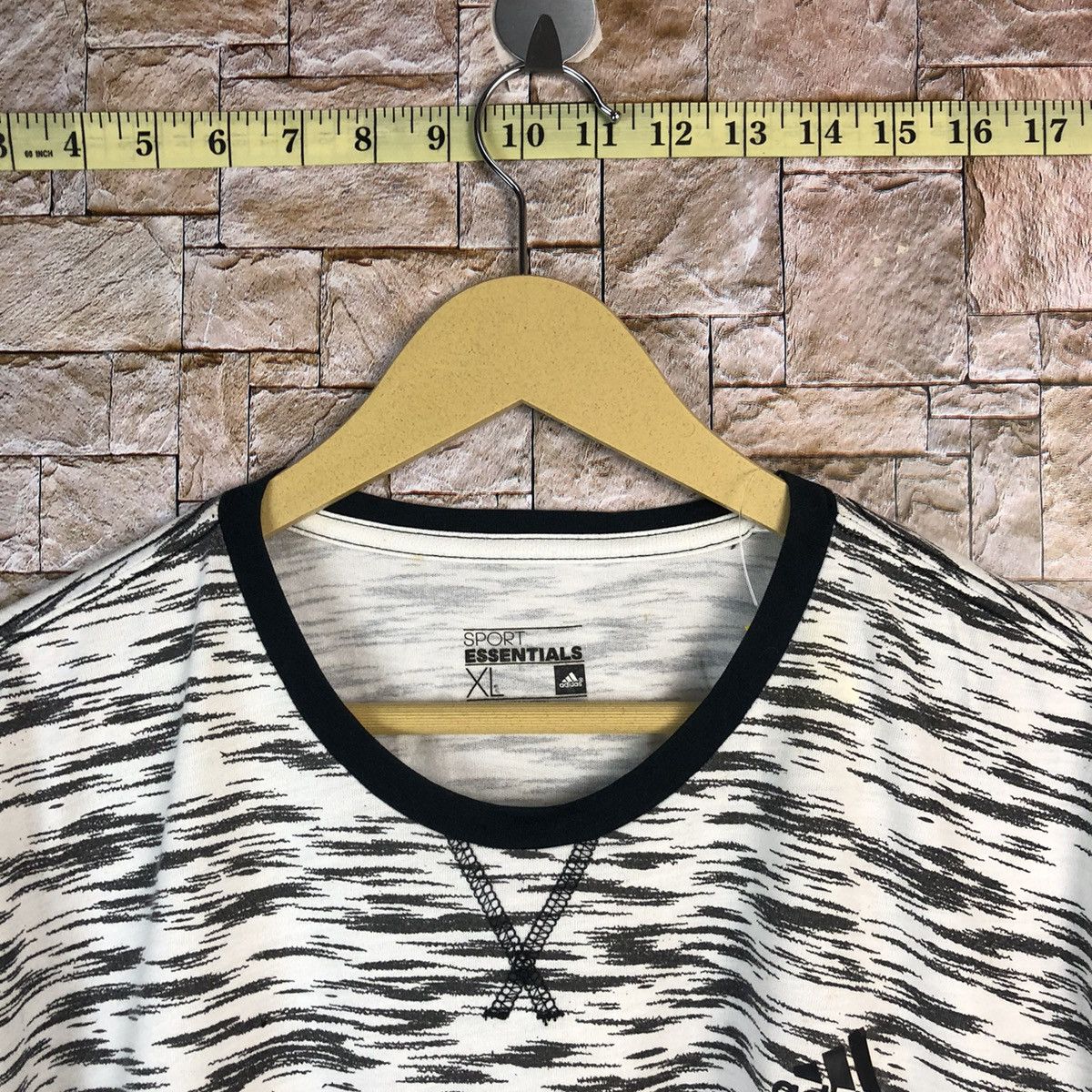 Adidas Adidas camo White T-Shirt #A529 Size US XL / EU 56 / 4 - 4 Thumbnail