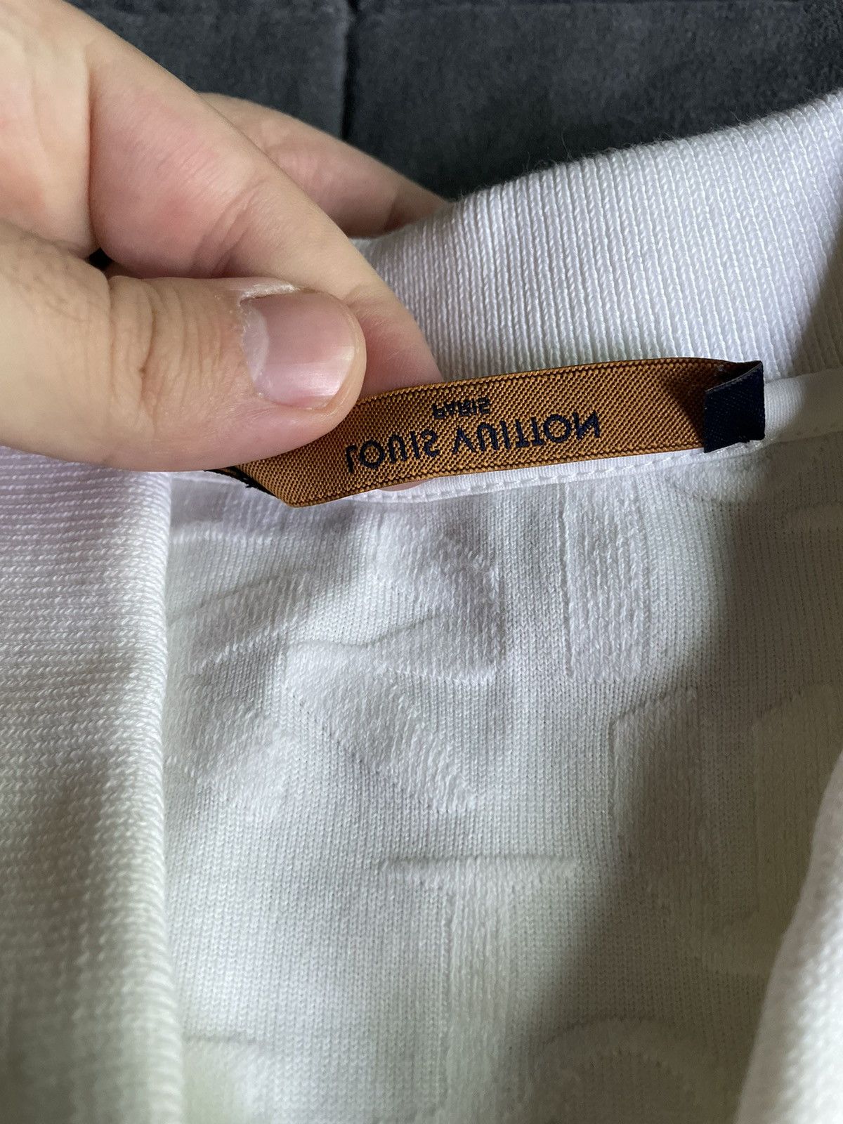 Louis Vuitton Louis Vuitton Terry Cloth Logo Shirt Size US M / EU 48-50 / 2 - 9 Thumbnail
