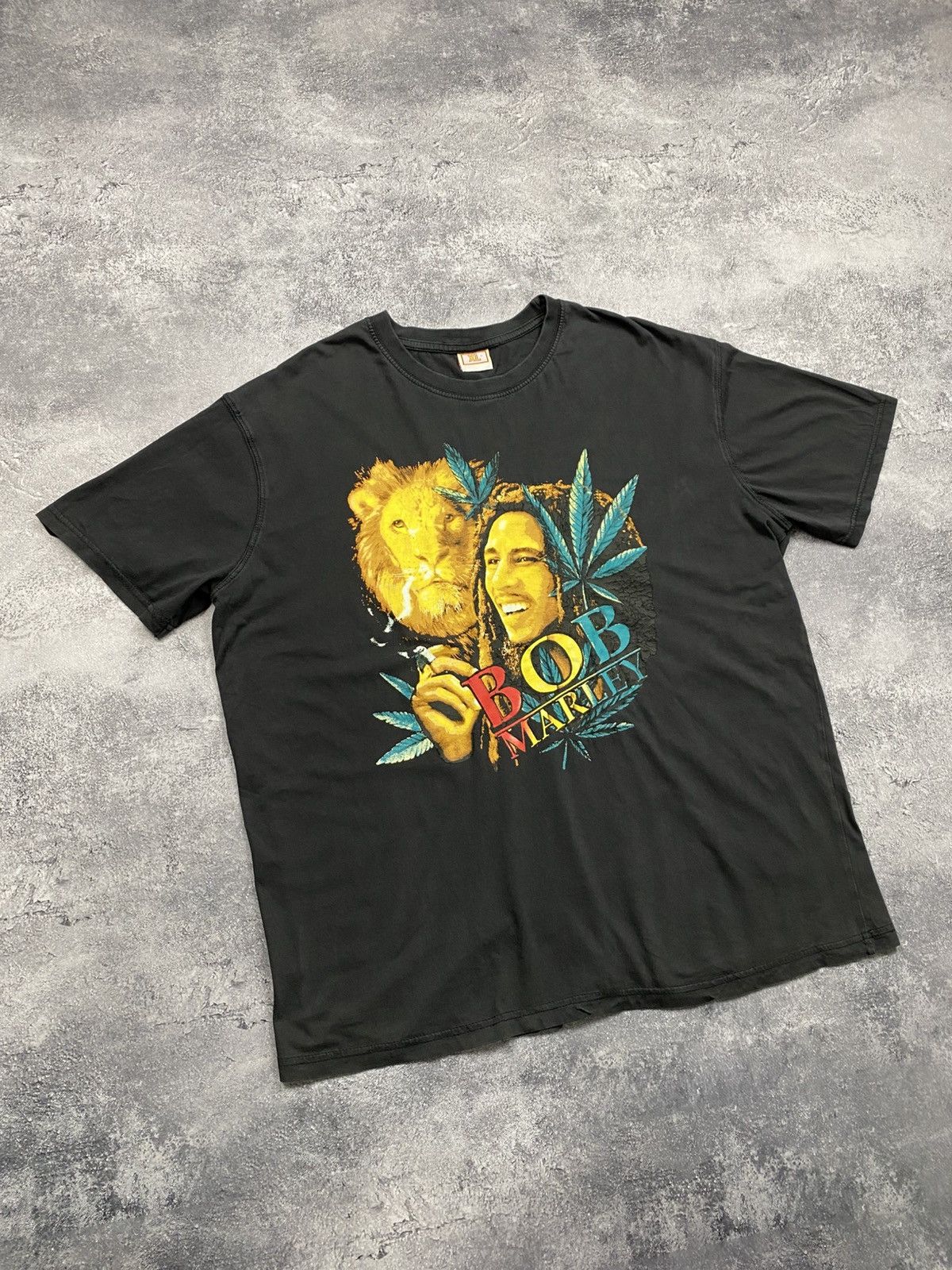 Band Tees Vintage Y2K Bob Marley T-Shirt Band Graphic Short Sleeve Tee Size US XL / EU 56 / 4 - 2 Thumbnail
