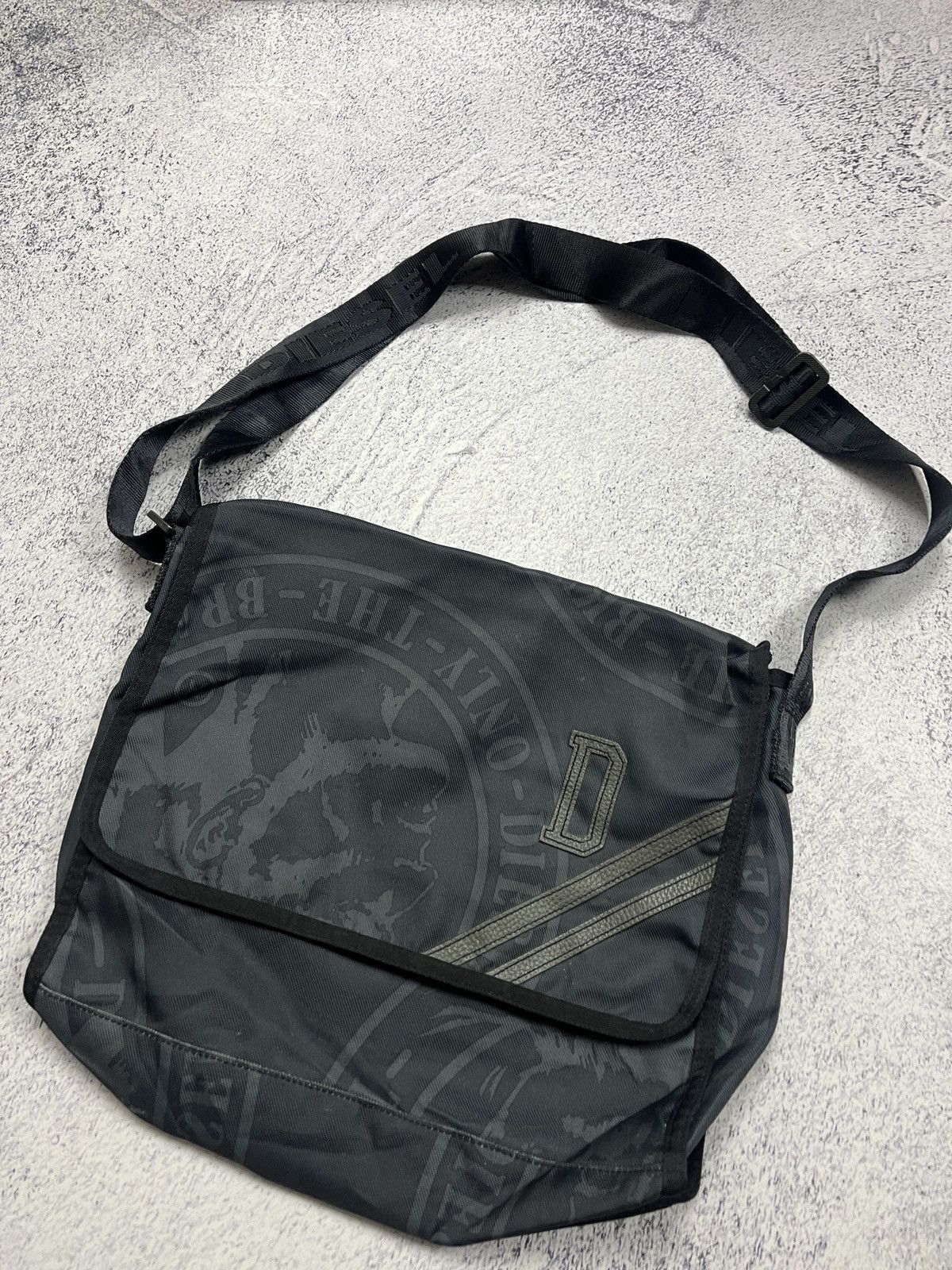 Diesel × Vintage Vintage Diesel Big Logo Messenger Crossbody Bag Hype Y2K Size ONE SIZE - 4 Thumbnail
