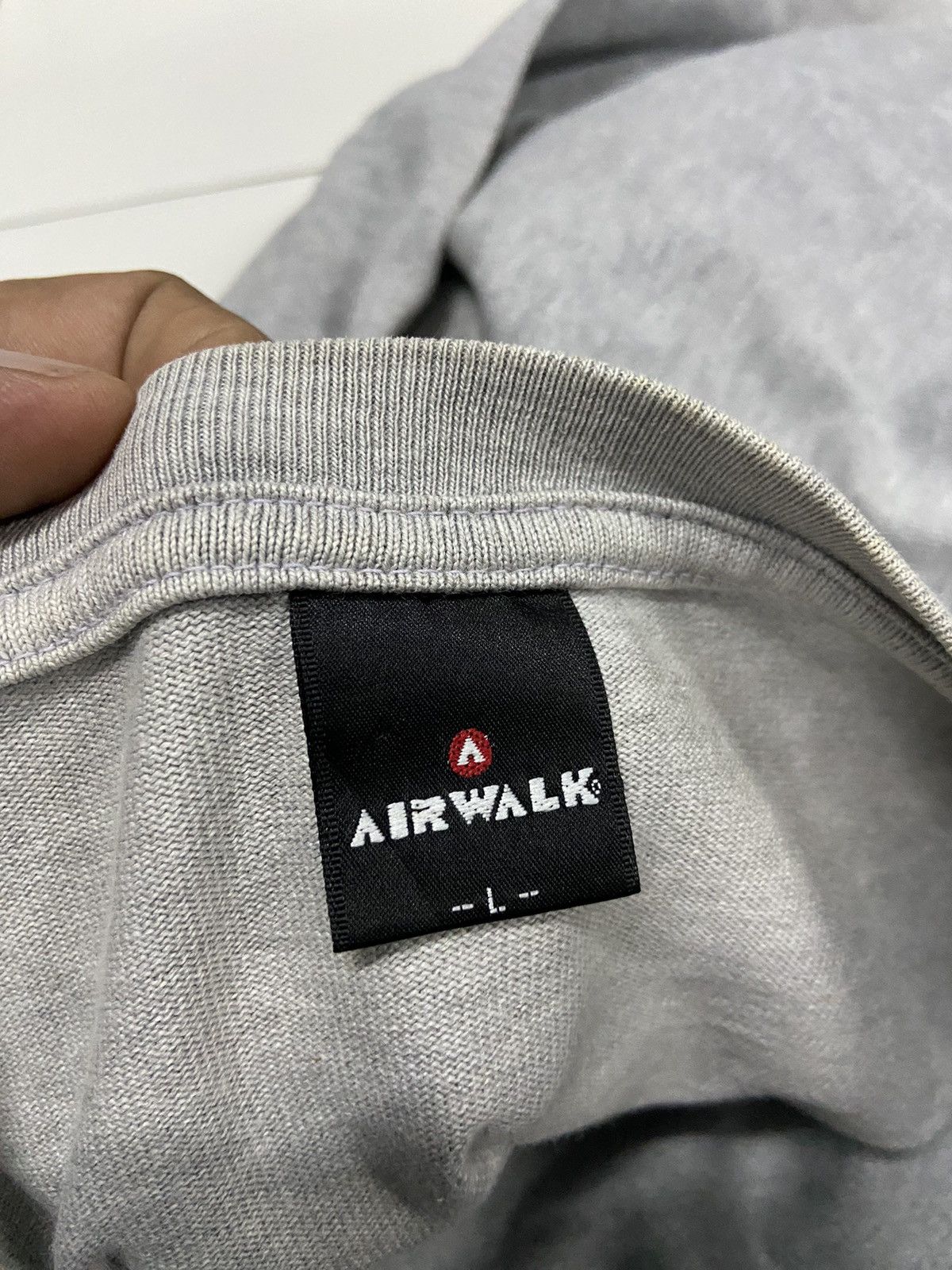 Airwalk AIRWALK NEVER LET GRAVITY BOSS YOUR AROUND LONG SLEEVE Size US L / EU 52-54 / 3 - 7 Thumbnail