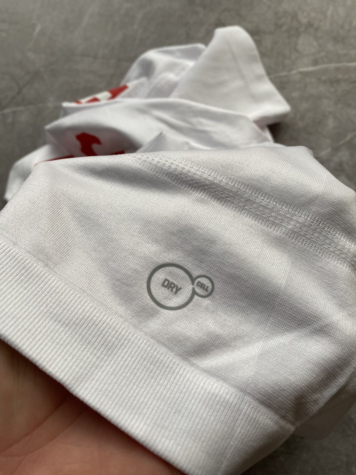Puma Puma Switzerland Team 2018/19 #16 WUEST Away Soccer Jersey Size US M / EU 48-50 / 2 - 15 Thumbnail