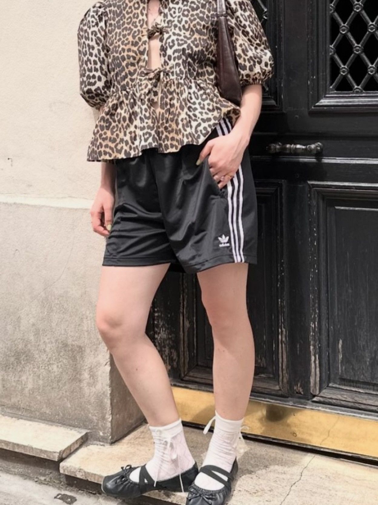 Adidas × Vintage Vintage Y2K Adidas Pinterest Shorts Streetwear 90s Size US 32 / EU 48 - 4 Thumbnail