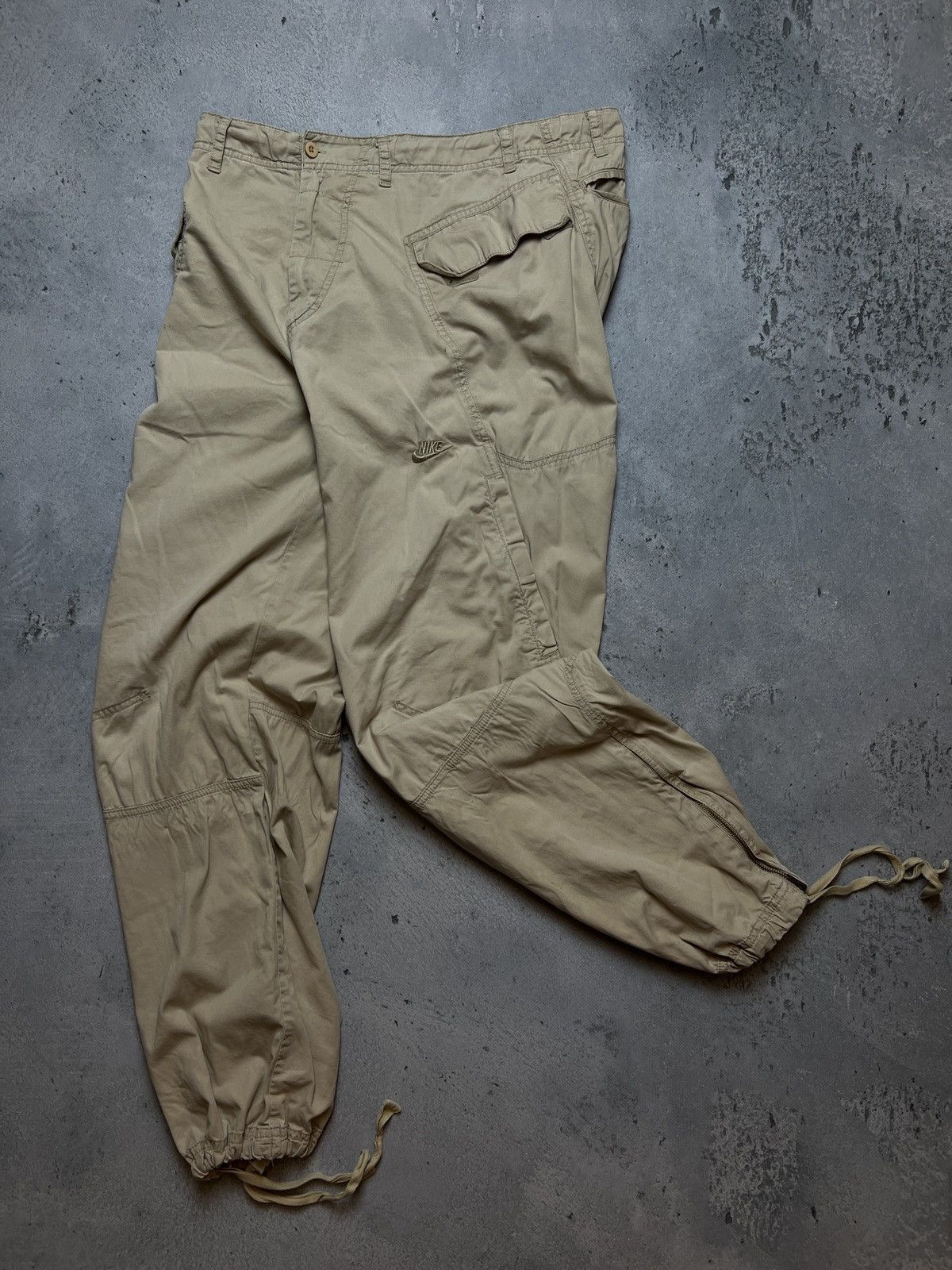Nike Nike Track Cargo Pants Baggy Vintage Gorpcore Drill Joggers Size US 32 / EU 48 - 1 Thumbnail