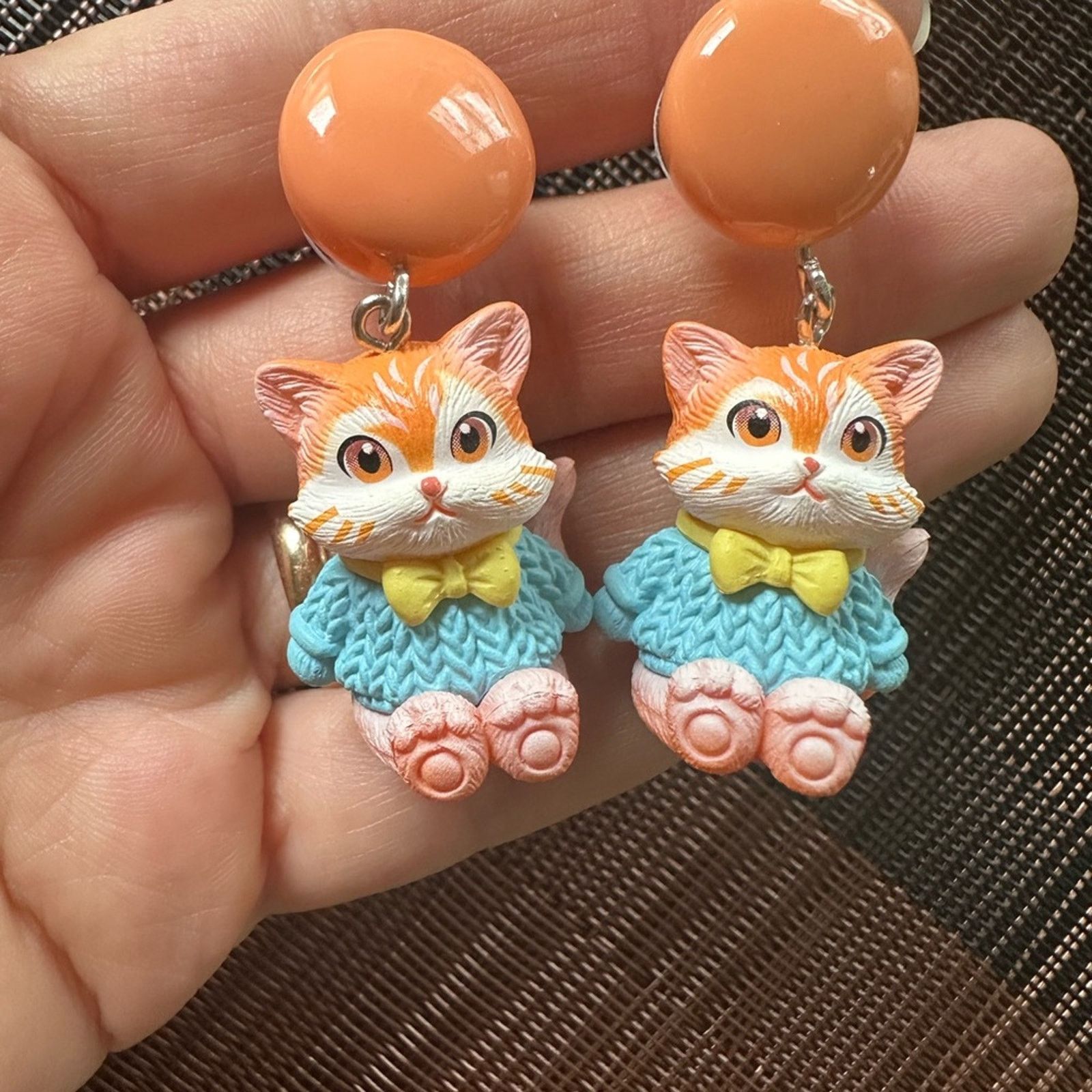 Other Pair of Playful Cute Cartoon Kitten Cat Resin Earrings Size ONE SIZE - 2 Thumbnail