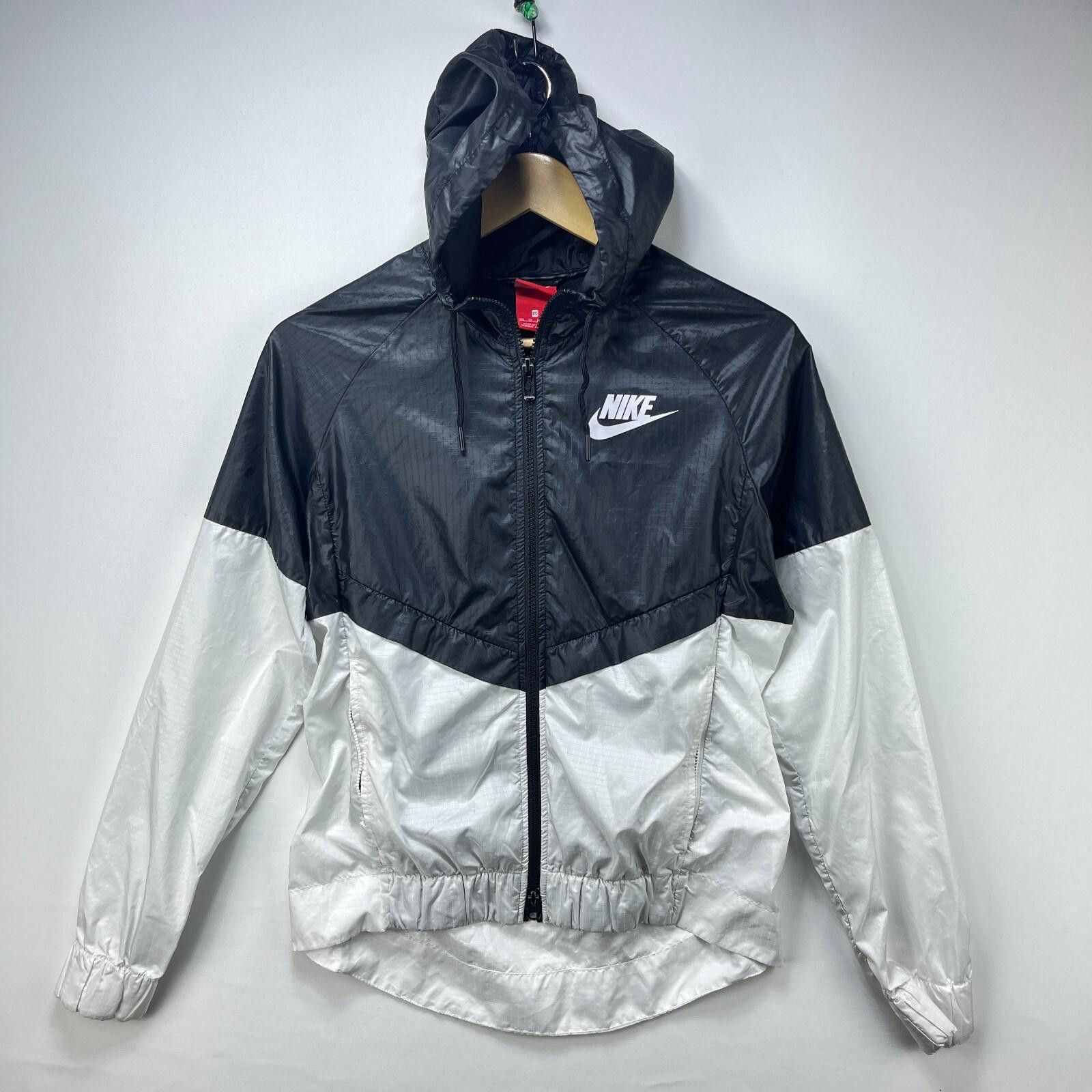Nike Vintage Y2K Nike Windbreaker Jacket Womens XS Size XS / US 0-2 / IT 36-38 - 1 Thumbnail