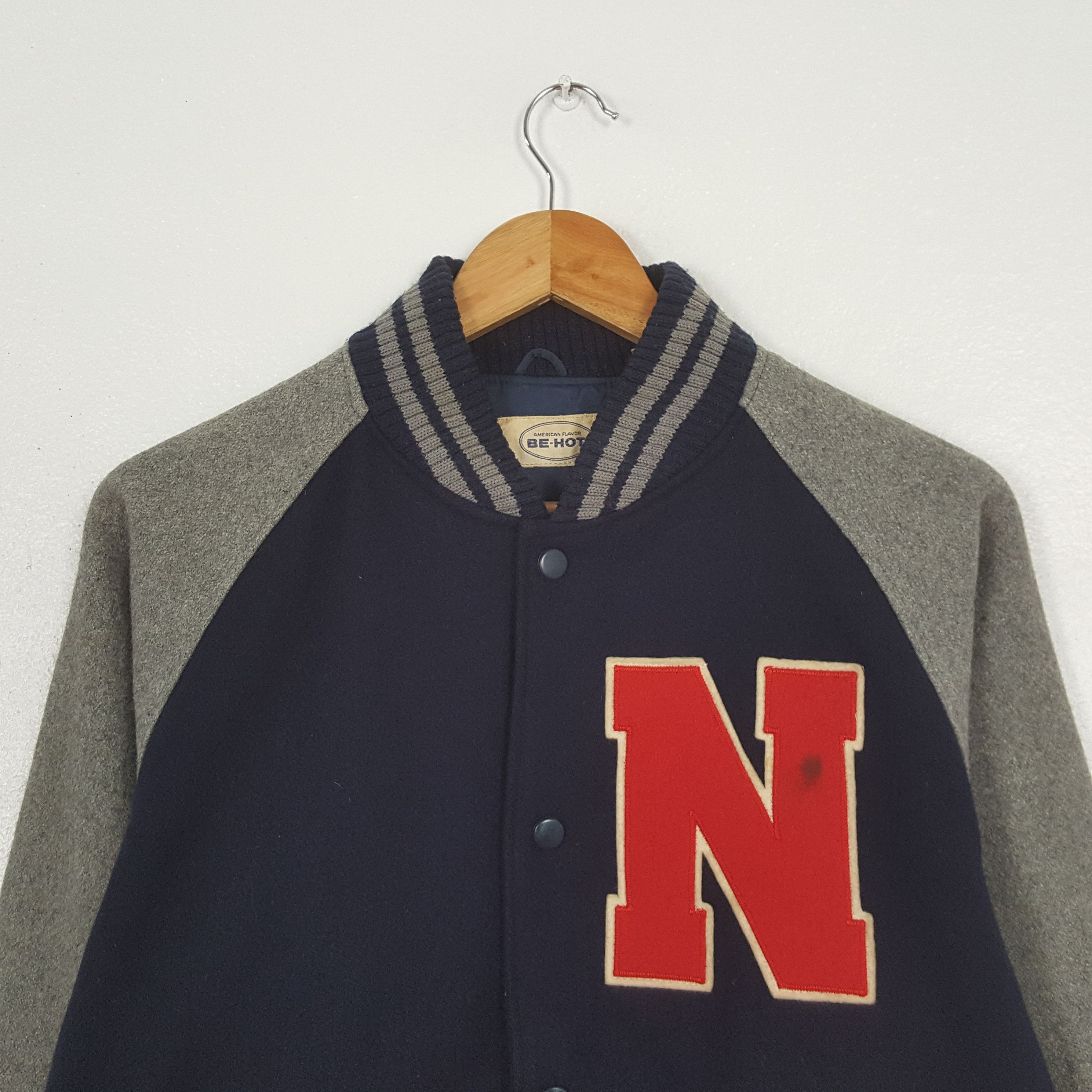 Vintage Vintage New York City Varsity Streetwear Jacket C324N14 Size US M / EU 48-50 / 2 - 4 Thumbnail