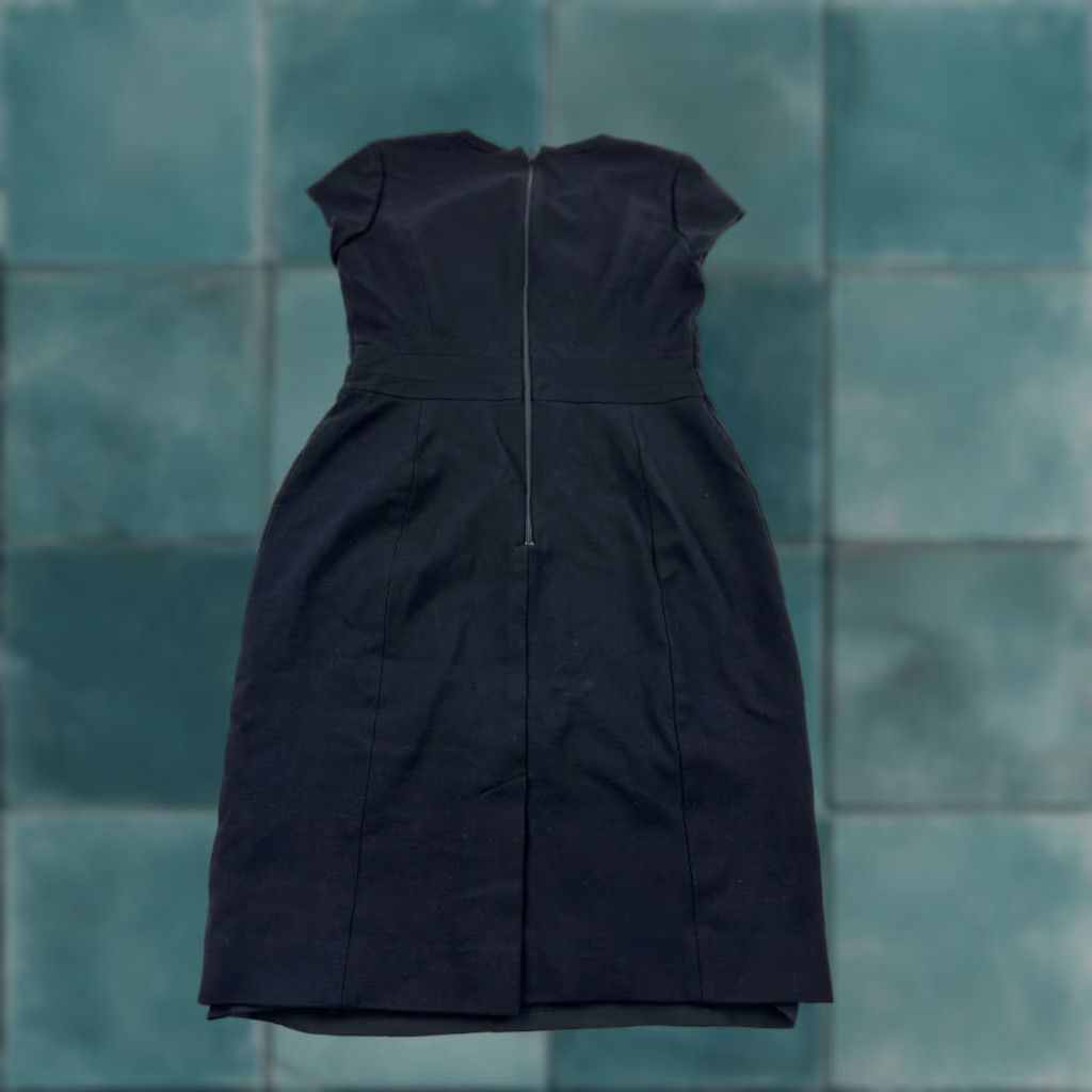 Vintage Classiques Entier Sheath Dress Womens Size 10 Black Lined Crewneck Back Zip Casual Knee Length Cap Sleeve Cotton Zipper Dress Womens 10 Black Size L / US 10 / IT 46 - 1 Thumbnail