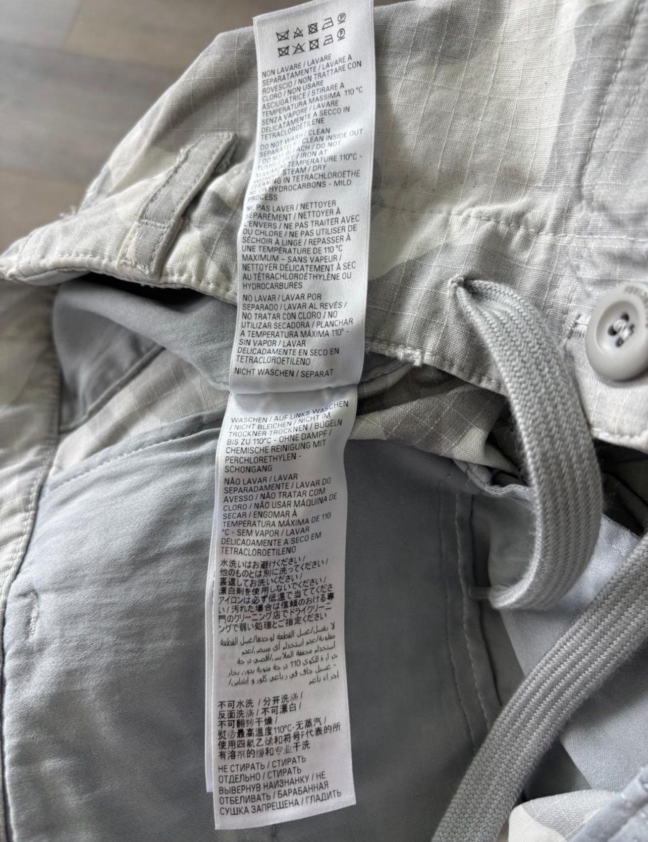 Balenciaga LARGE CARGO PANTS IN LIGHT GREY Size US 32 / EU 48 - 9 Thumbnail