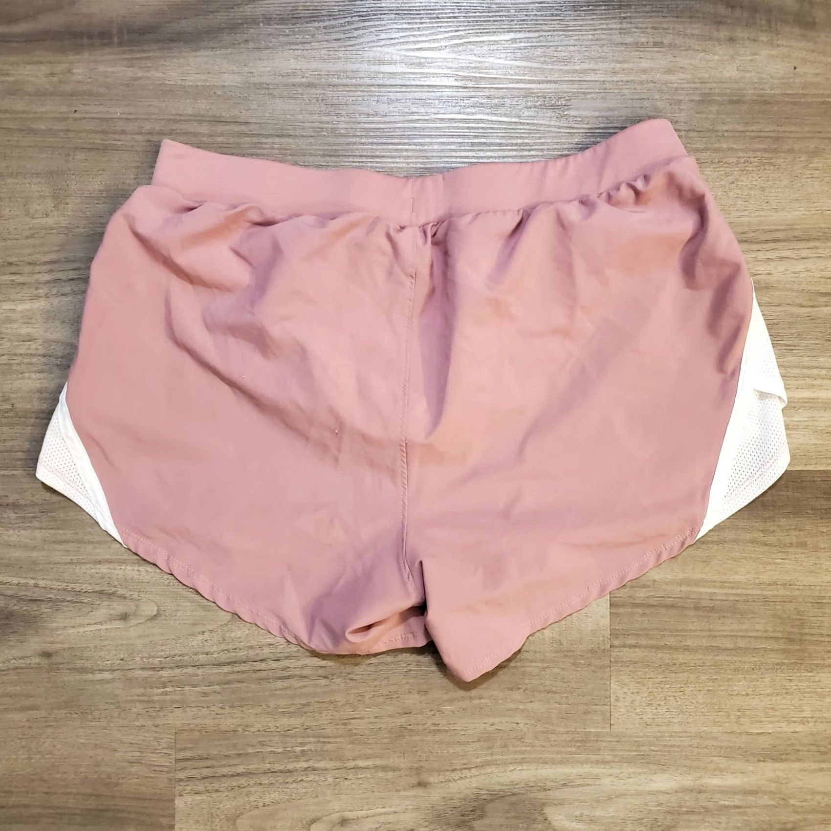 Under Armour Under Armour Womens Sport Shorts Pink Mauve Athletic Running Sz Medium Polyester Leggings Size 32" / US 10 / IT 46 - 2 Thumbnail