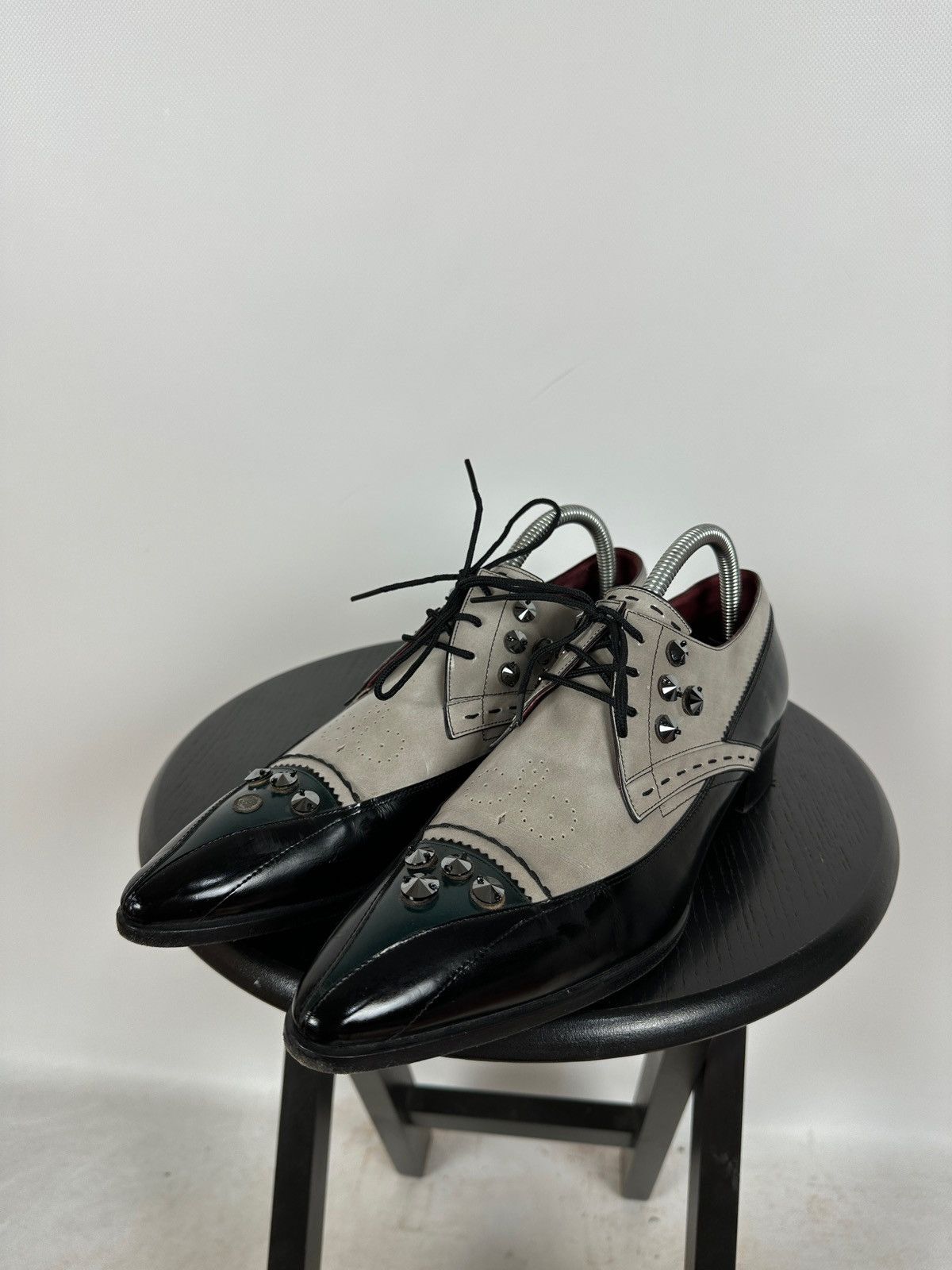 Prada Prada Studded Rhinestone Two-Tone Oxford Dress Leather Shoes Size US 8 / EU 41 - 6 Thumbnail