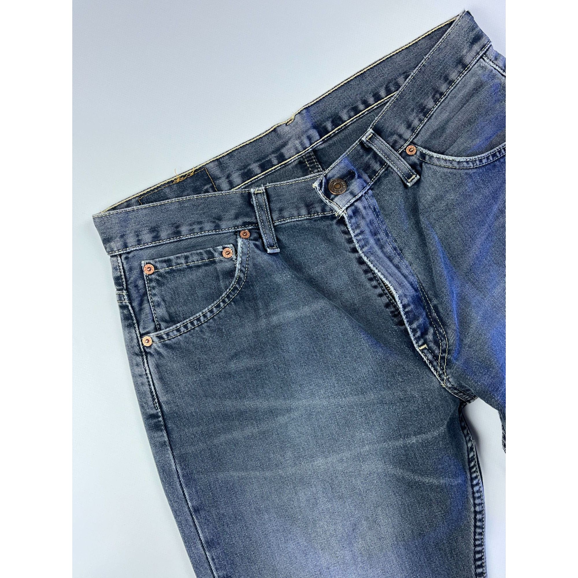 Levi's × Vintage Levis Vintage Faded Jeans 505 Regular Fit 33x32 Mens Denim C Size US 33 - 6 Thumbnail