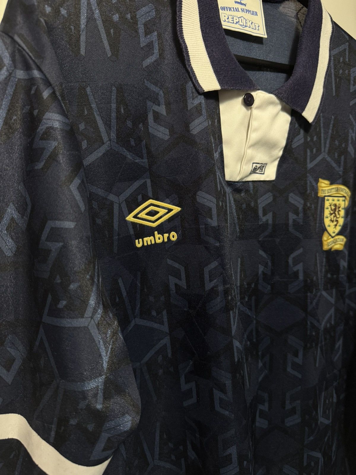 Umbro Scotland 1991-1994 Home Kit Authentic XL Size US XL / EU 56 / 4 - 7 Thumbnail