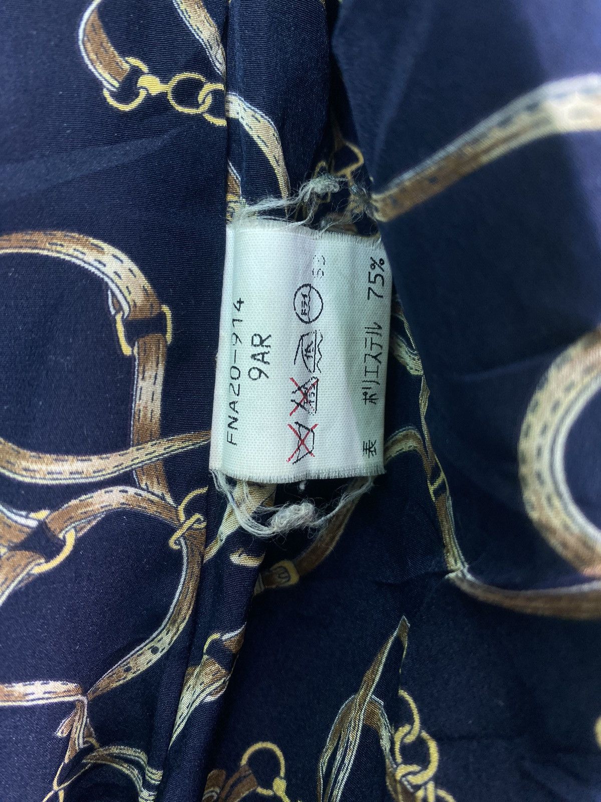 Burberry Burberrys Size US M / EU 48-50 / 2 - 7 Thumbnail