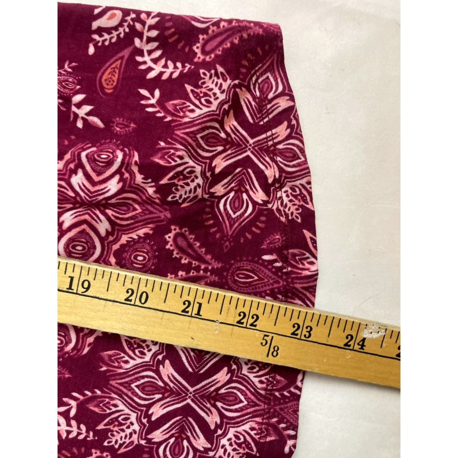 Vintage SO Tank Top Women’s Small Burgundy Paisley Sleeveless Round Neck NWT Shirt Casual Size S / US 4 / IT 40 - 5 Thumbnail