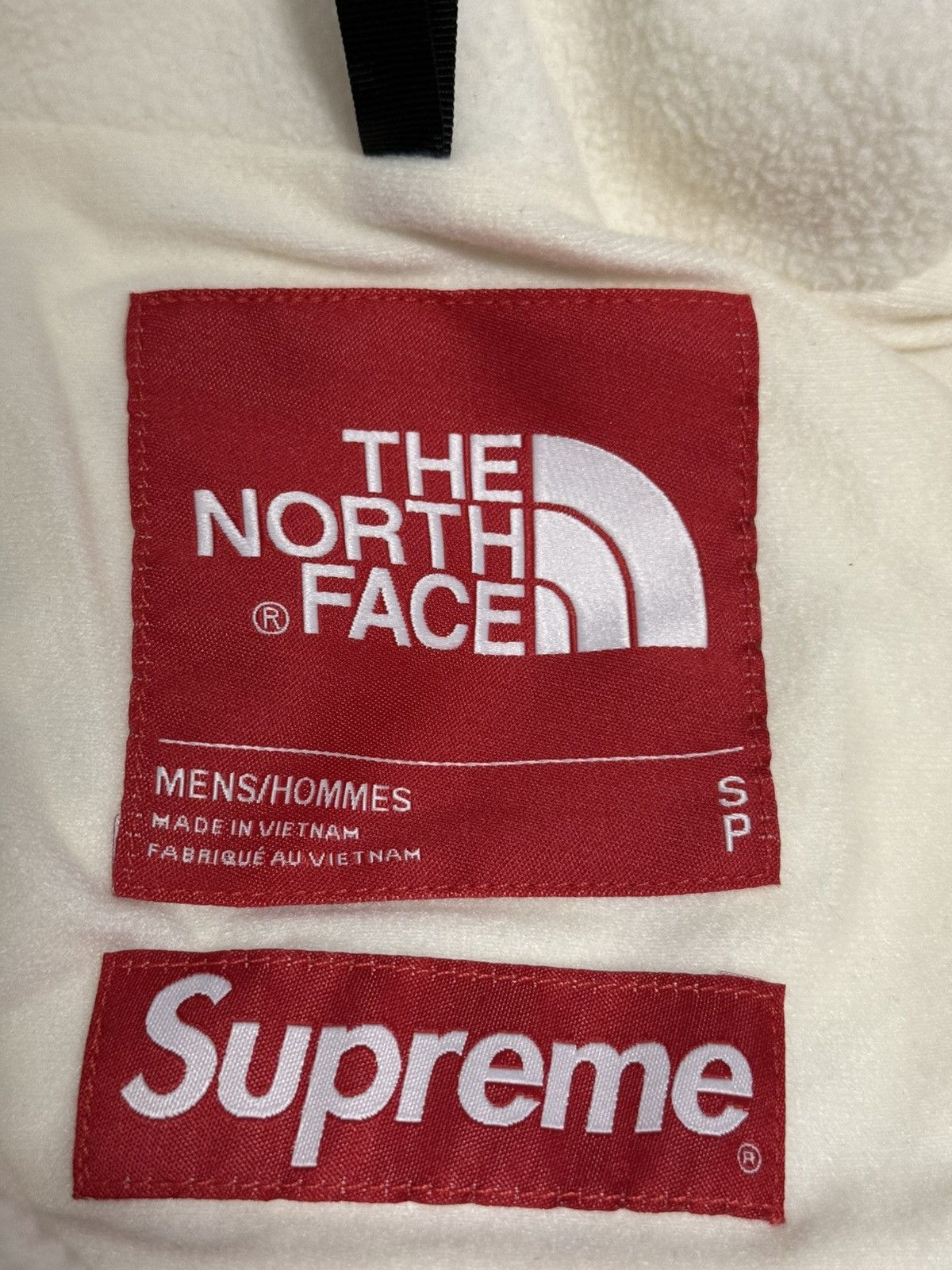 Supreme × The North Face Supreme tnf north face expedition fleece jacket white red Size US S / EU 44-46 / 1 - 5 Thumbnail