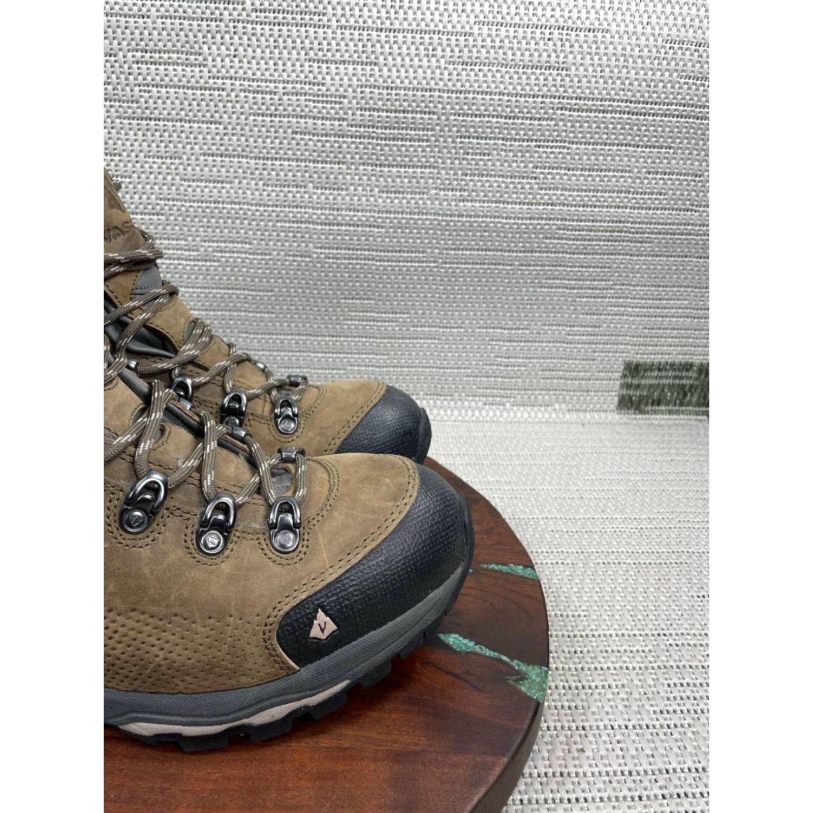 Vasque Vasque Boots Womens 10.5 M St. Elias Gore-Tex Brown Leather Waterproof Hiking Boots Size US 11 / IT 41 - 2 Thumbnail