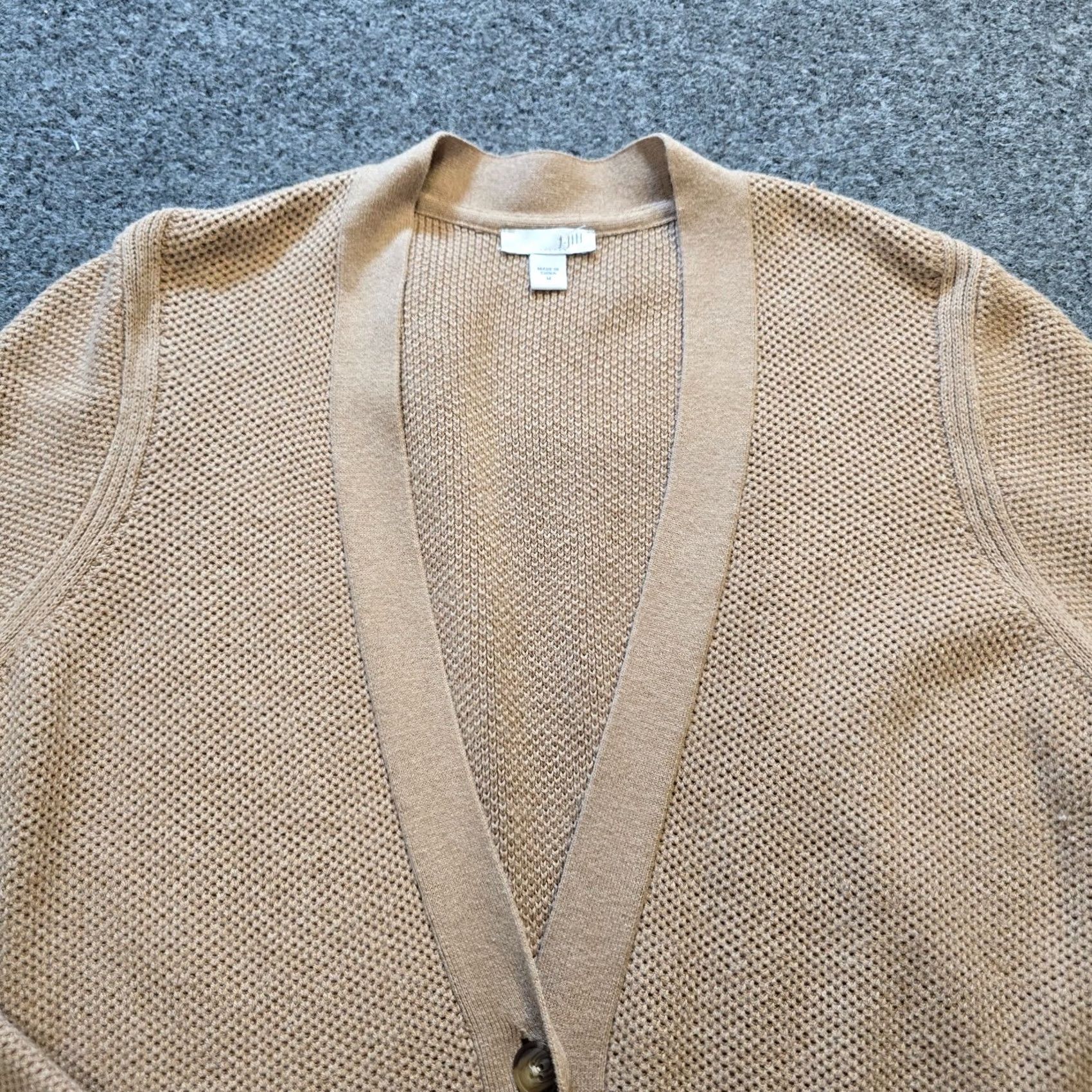 J. Jill J. Jill Cardigan Sweater Womens Size M Tan Long Sleeve Pockets Capsule Cardigan Classic Knit V-Neck Cotton Polyester Size M / US 6-8 / IT 42-44 - 2 Thumbnail