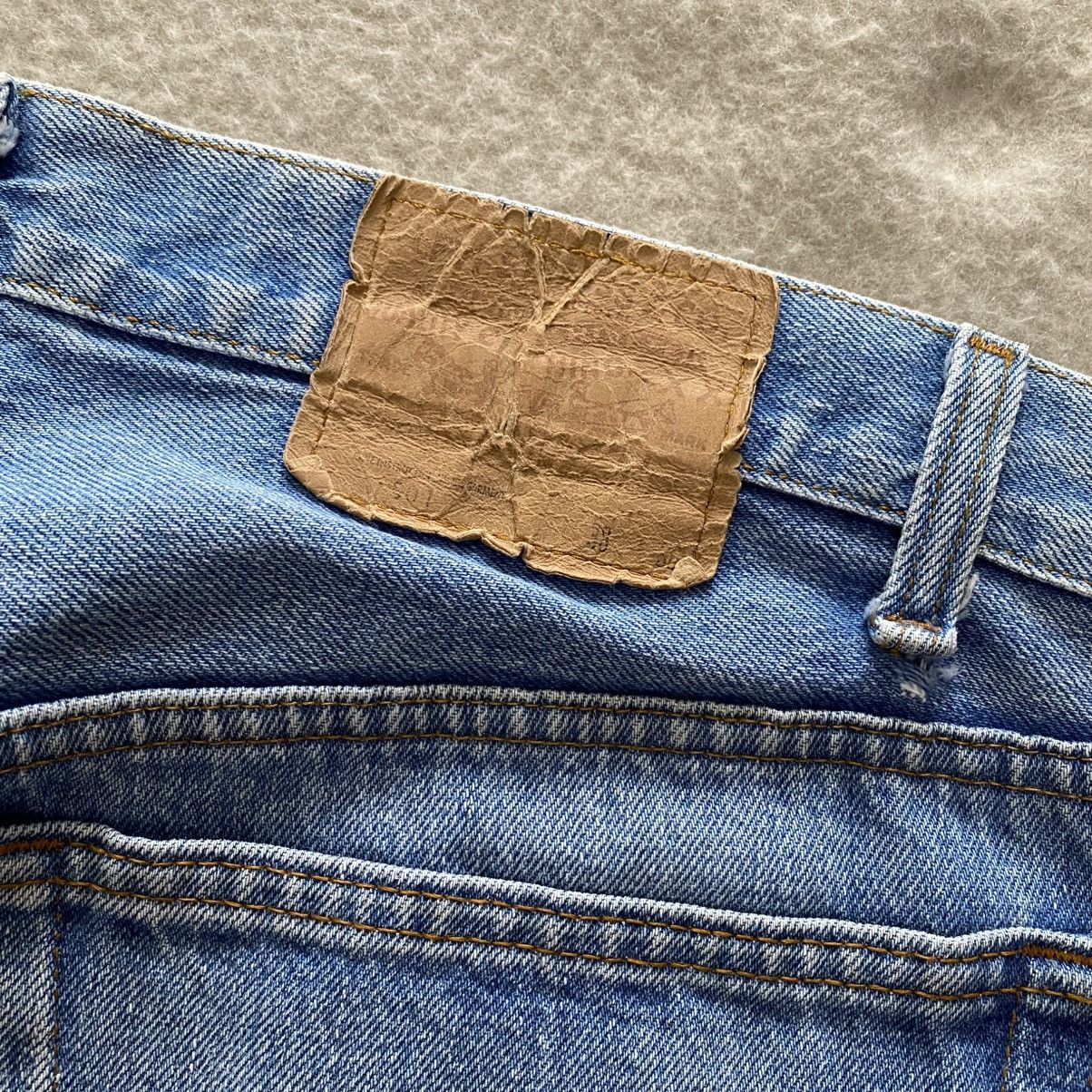 Levi's × Vintage Vintage 90's Levi's 501 Distressed Denim w35 Size US 35 - 11 Thumbnail