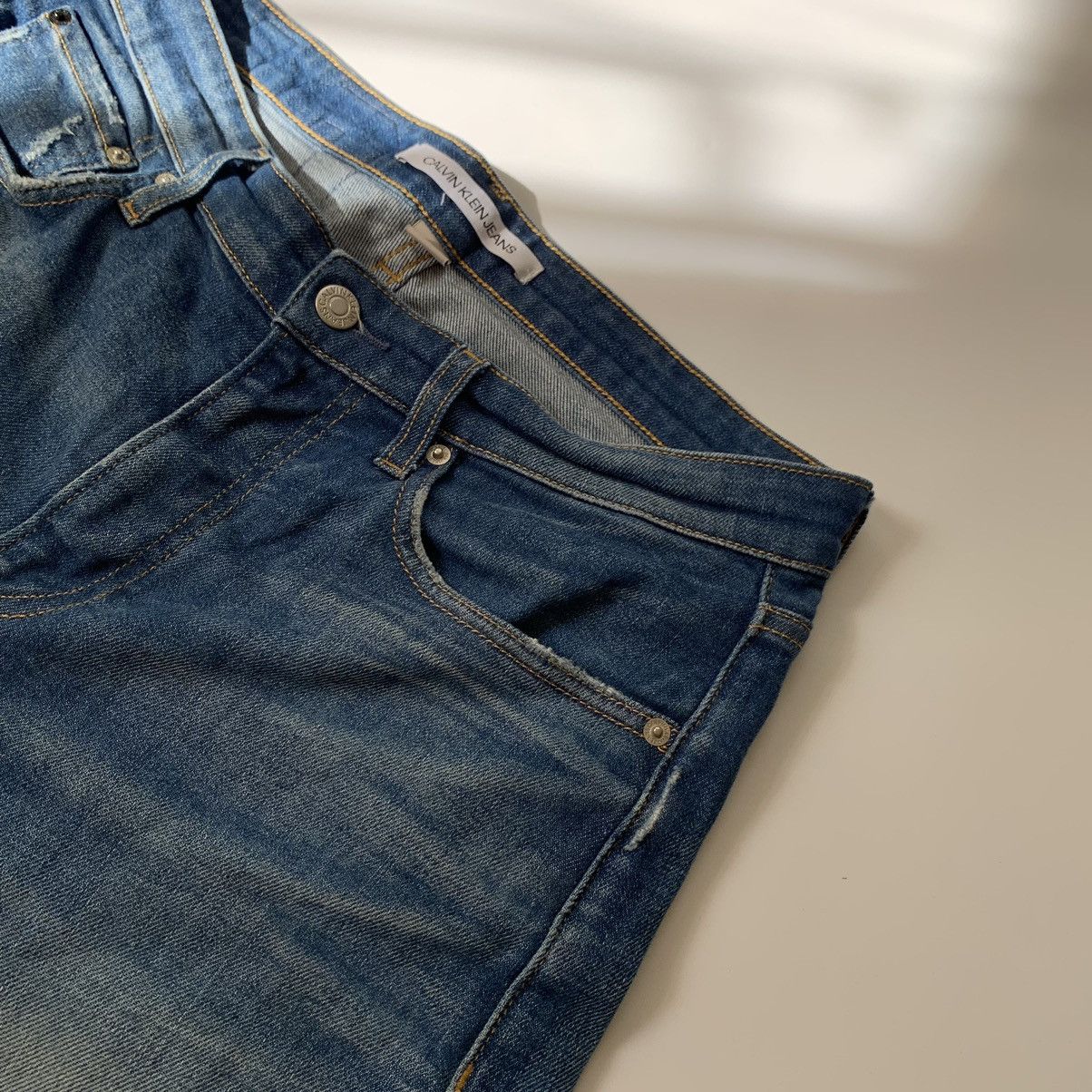 Calvin Klein Calvin Klein distressed BIG LOGO Jeans Size US 34 / EU 50 - 16 Thumbnail